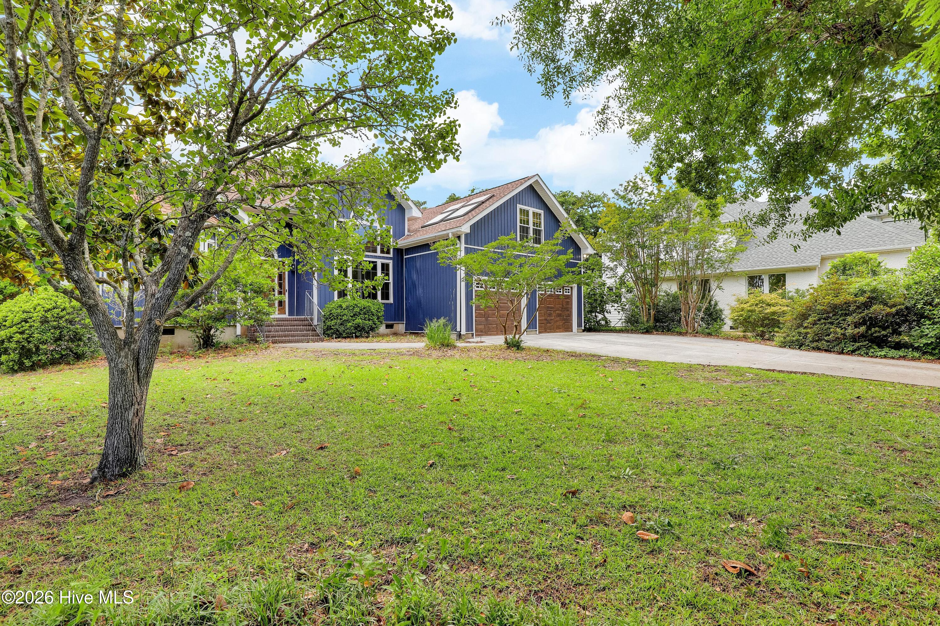 427 Lakeview Drive Property Photo 3