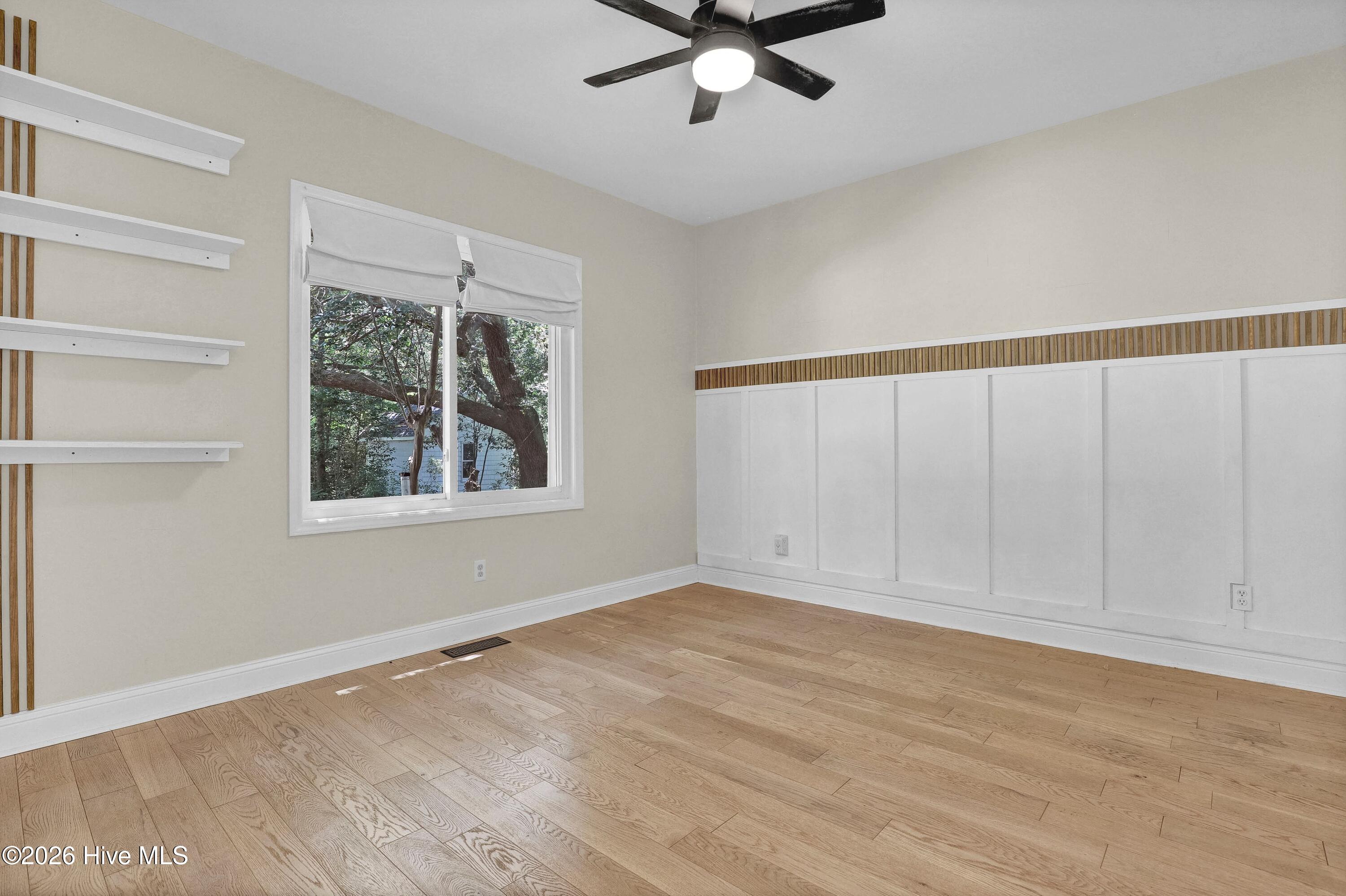 427 Lakeview Drive Property Photo 19