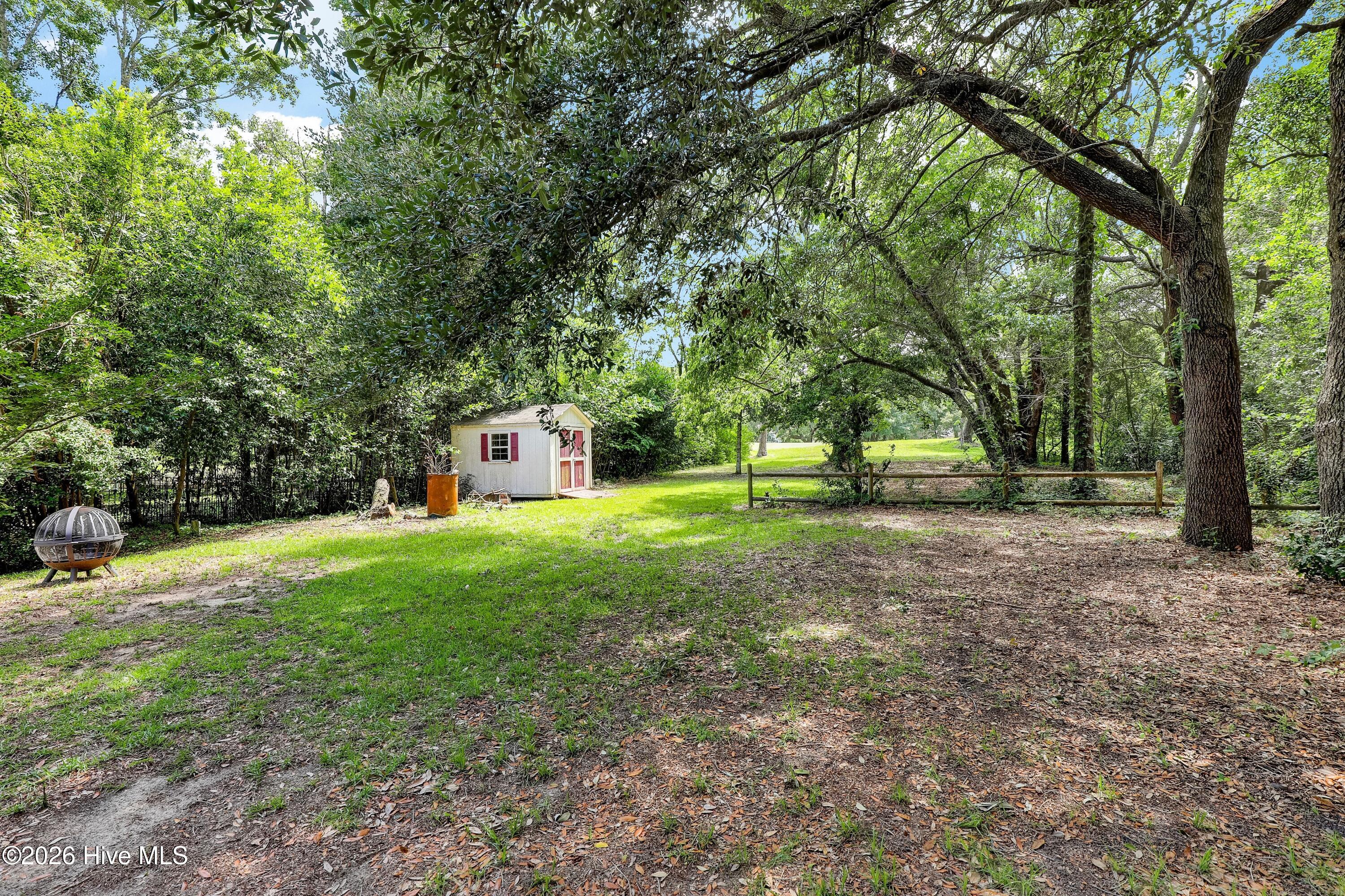 427 Lakeview Drive Property Photo 27