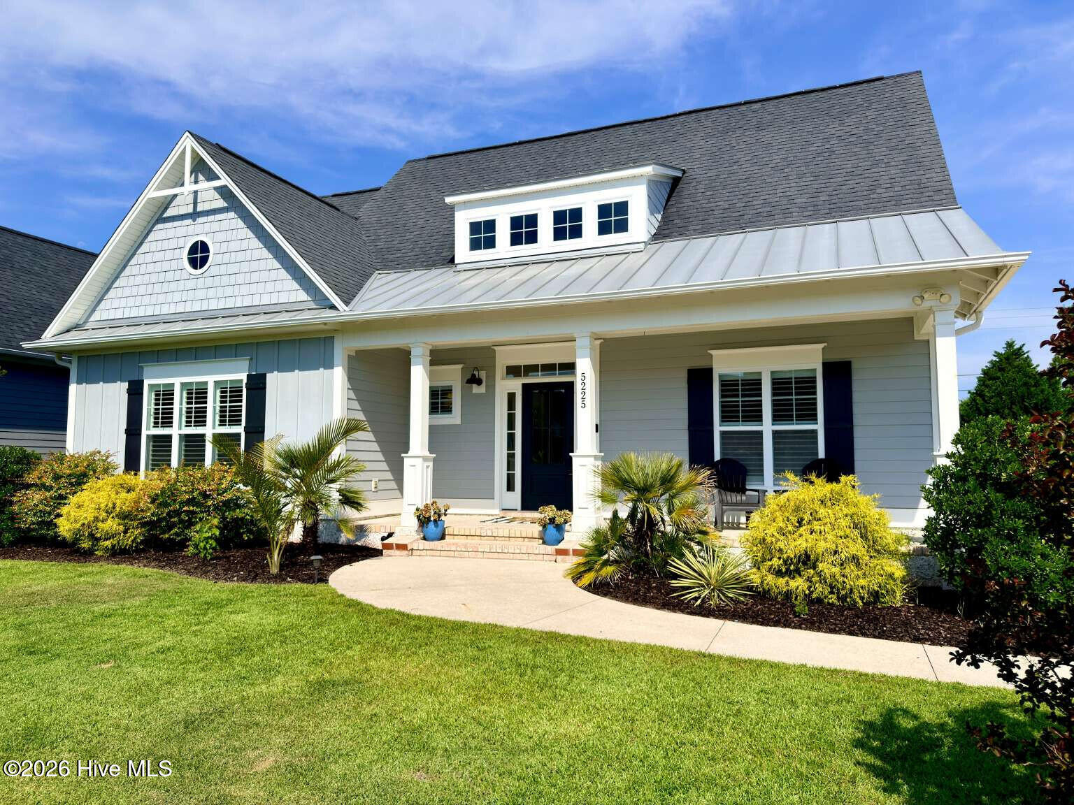 5225 Leisure Circle Property Photo 1