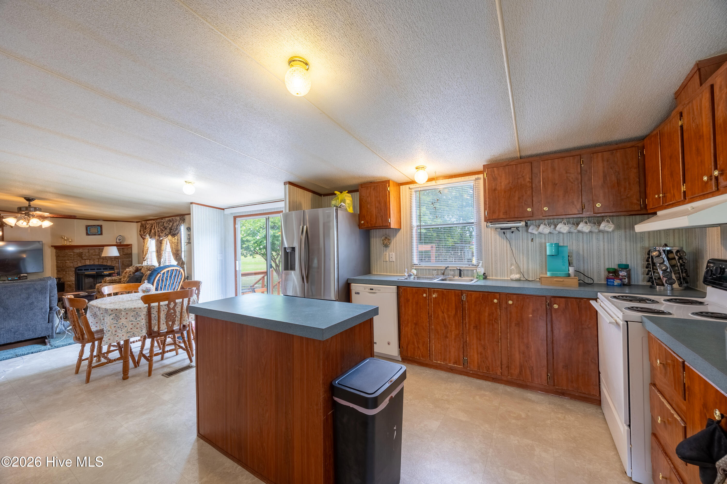 6321 Nc 42 Highway E Property Photo 14