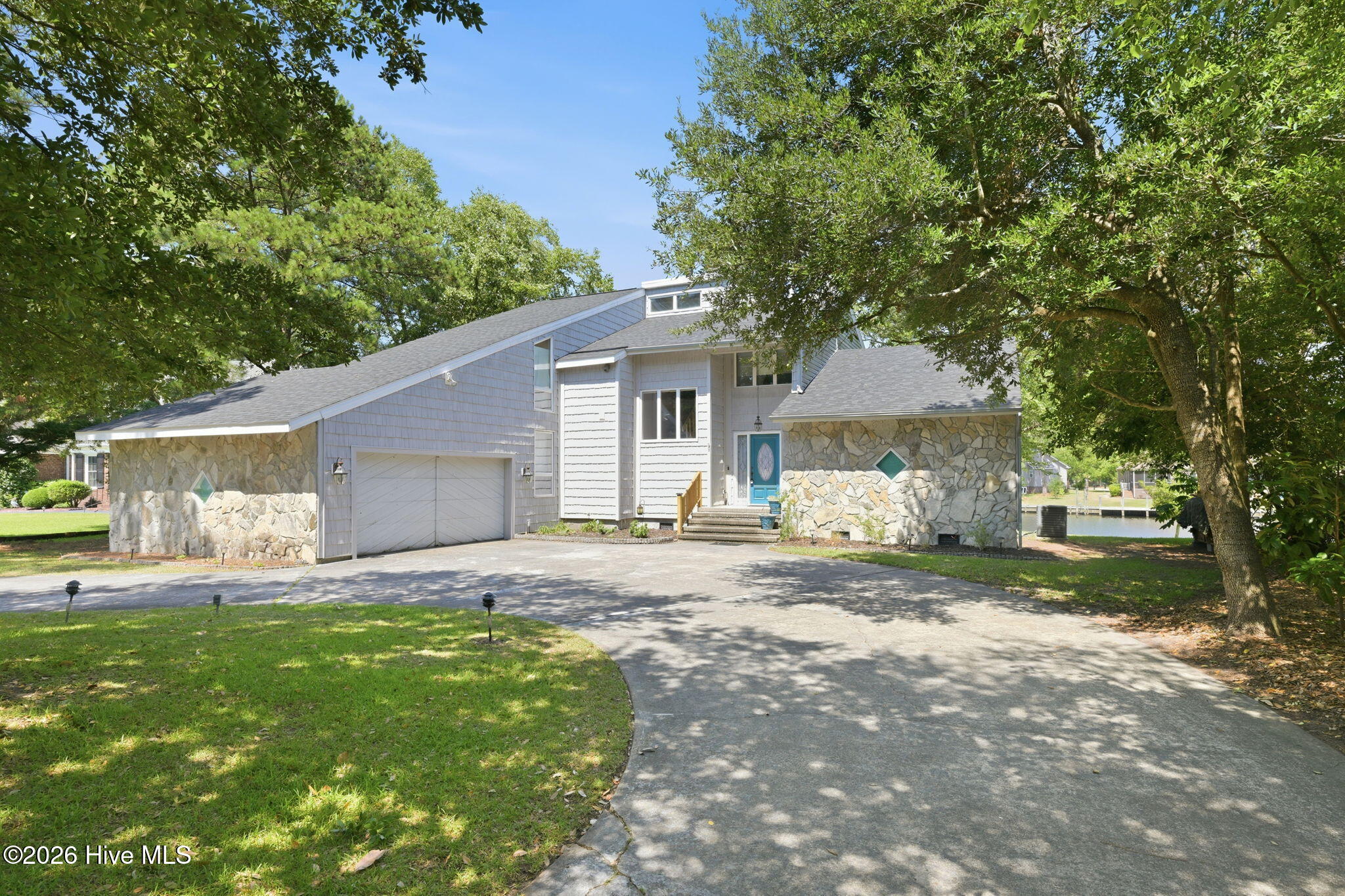 6106 Cardinal Drive Property Photo 1