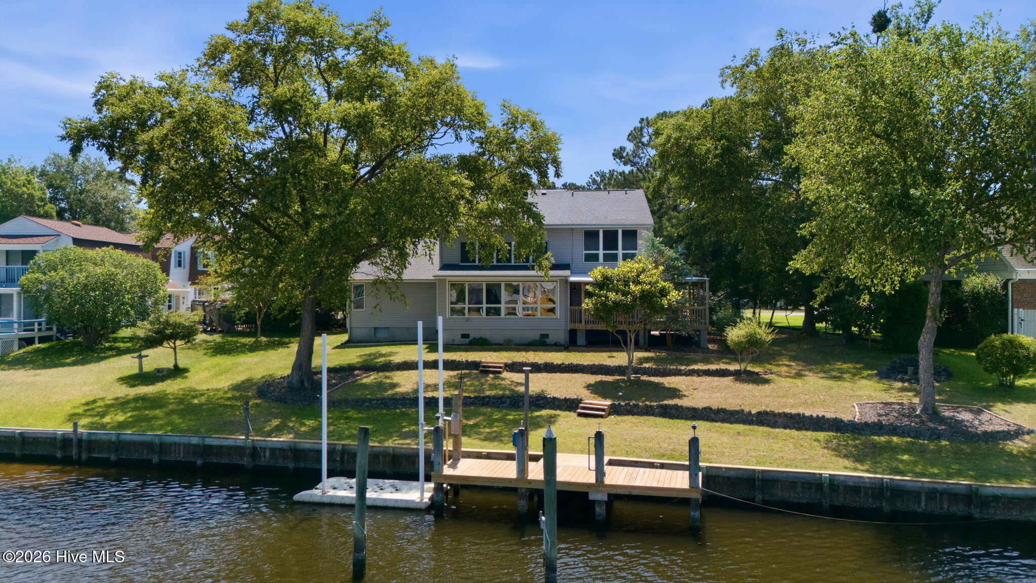 6106 Cardinal Drive Property Photo 2