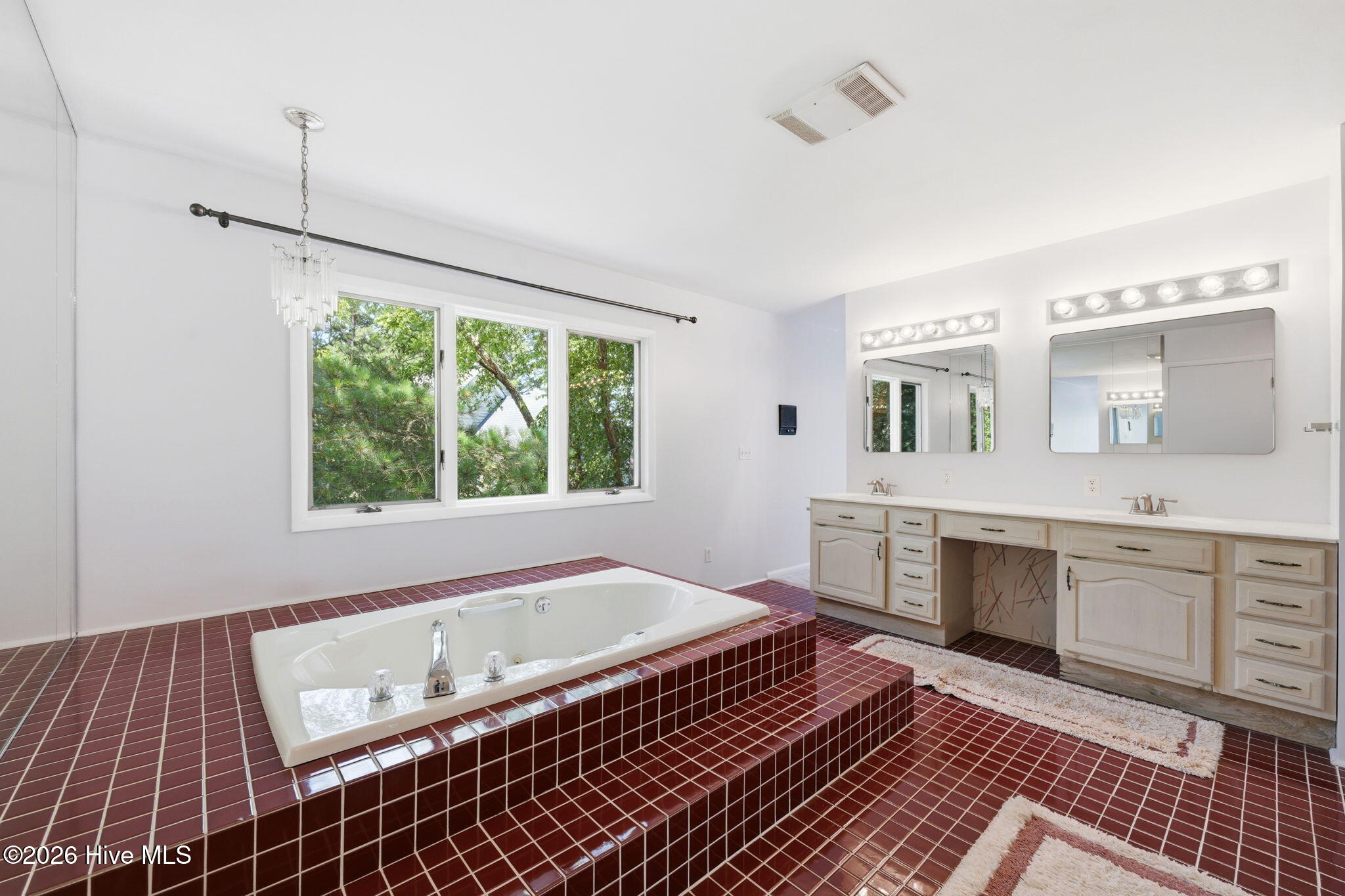 6106 Cardinal Drive Property Photo 23