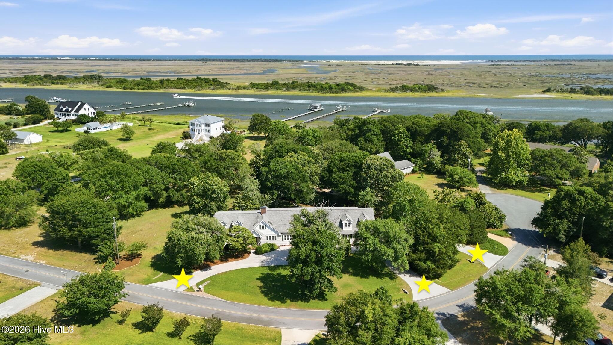 121 Harbour Drive Property Photo 4