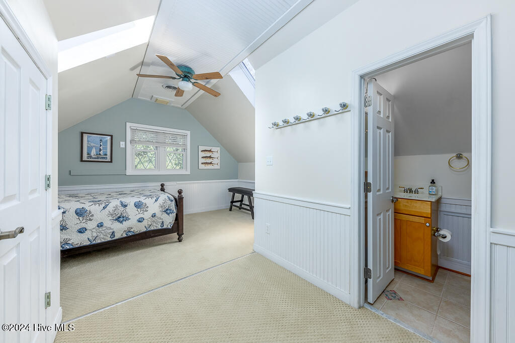 121 Harbour Drive Property Photo 38