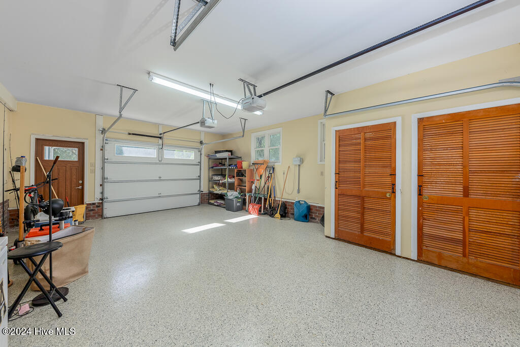 121 Harbour Drive Property Photo 39