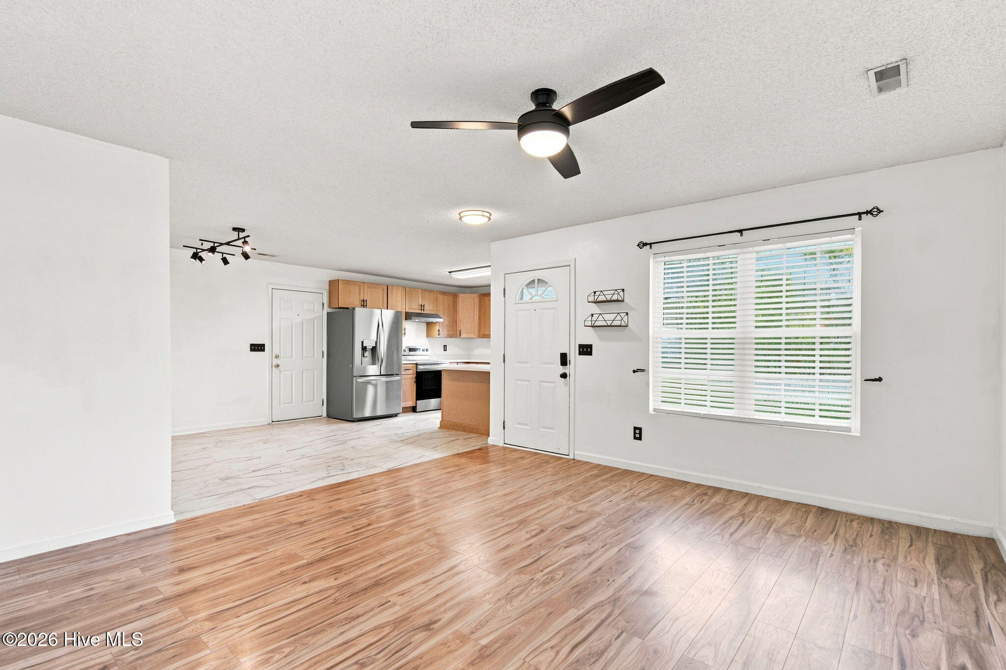 8667 Orchard Loop Road Ne Property Photo 5