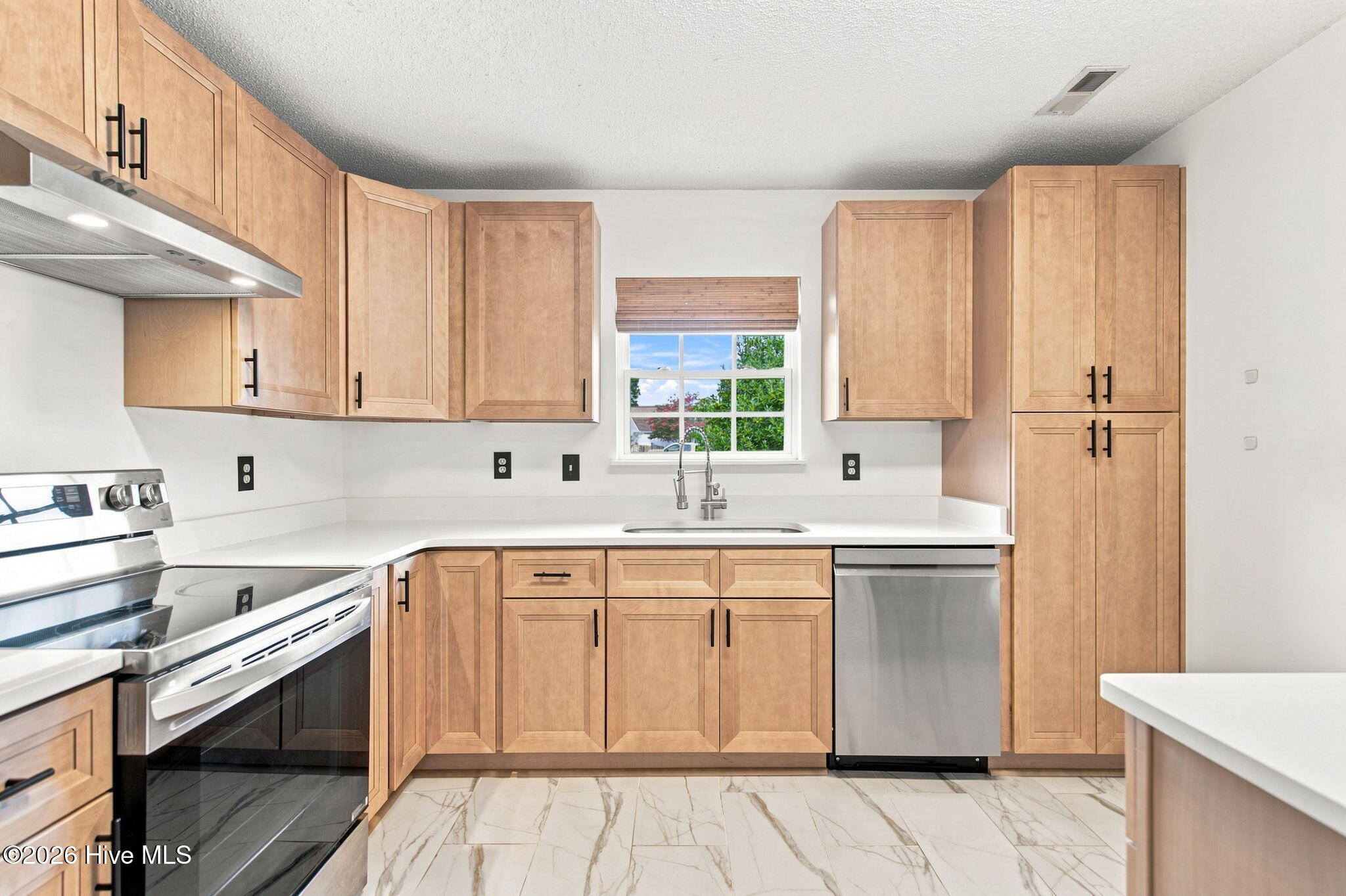 8667 Orchard Loop Road Ne Property Photo 10
