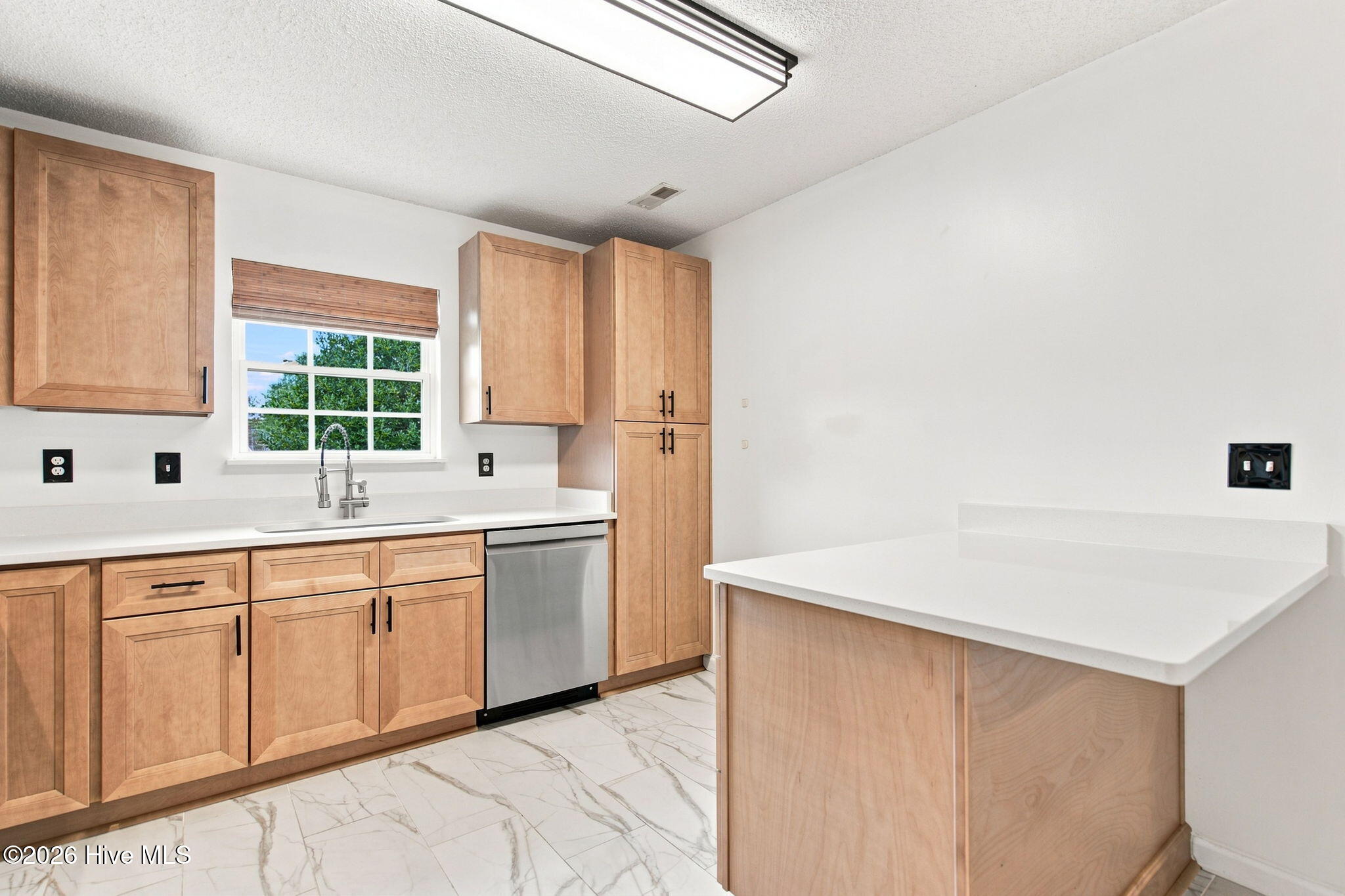 8667 Orchard Loop Road Ne Property Photo 13