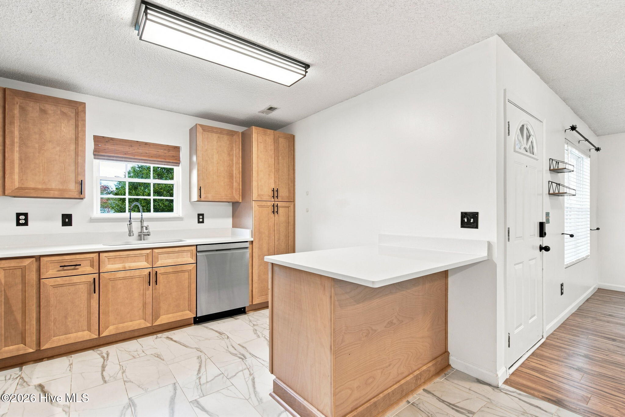 8667 Orchard Loop Road Ne Property Photo 14