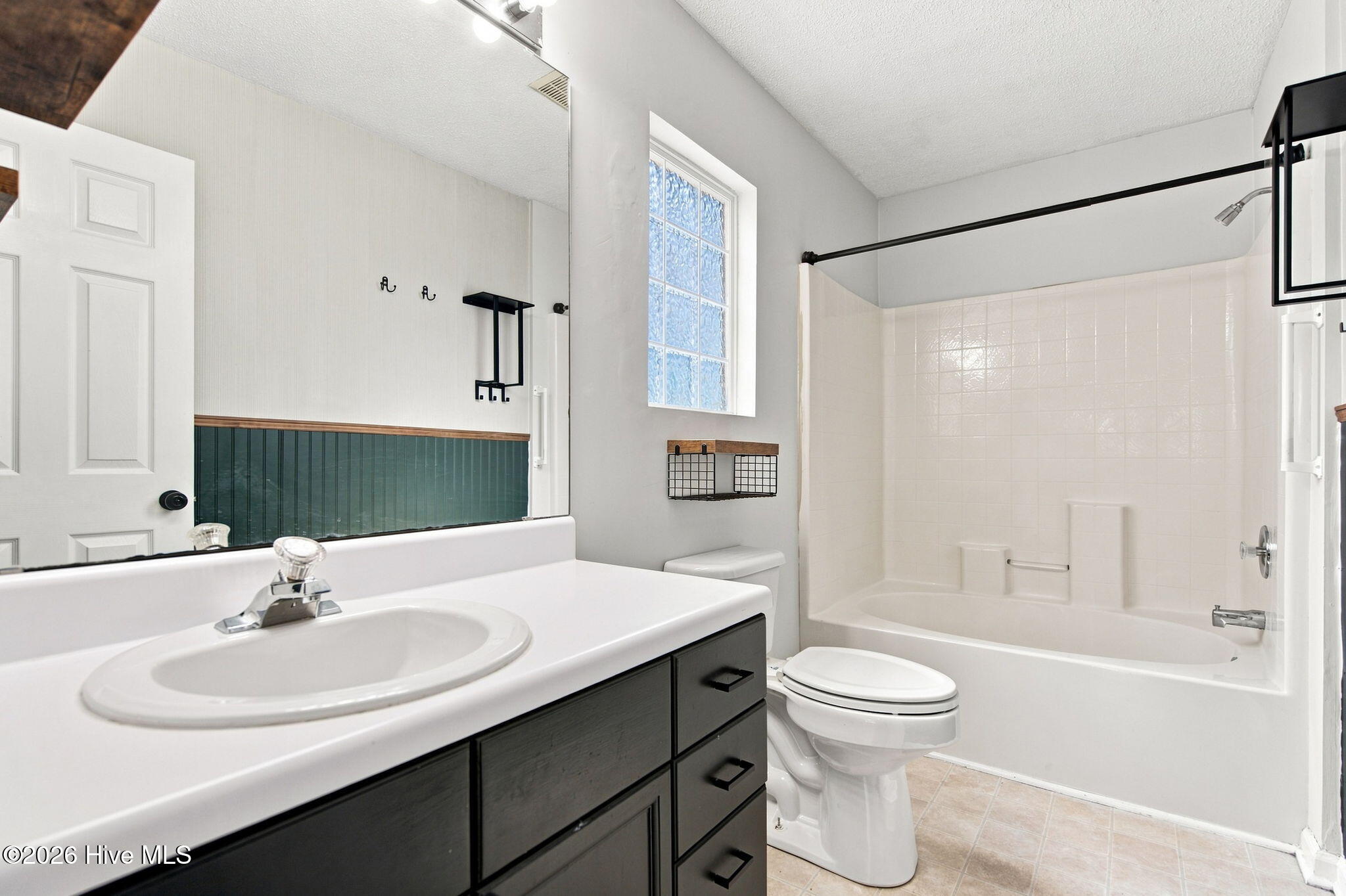 8667 Orchard Loop Road Ne Property Photo 28