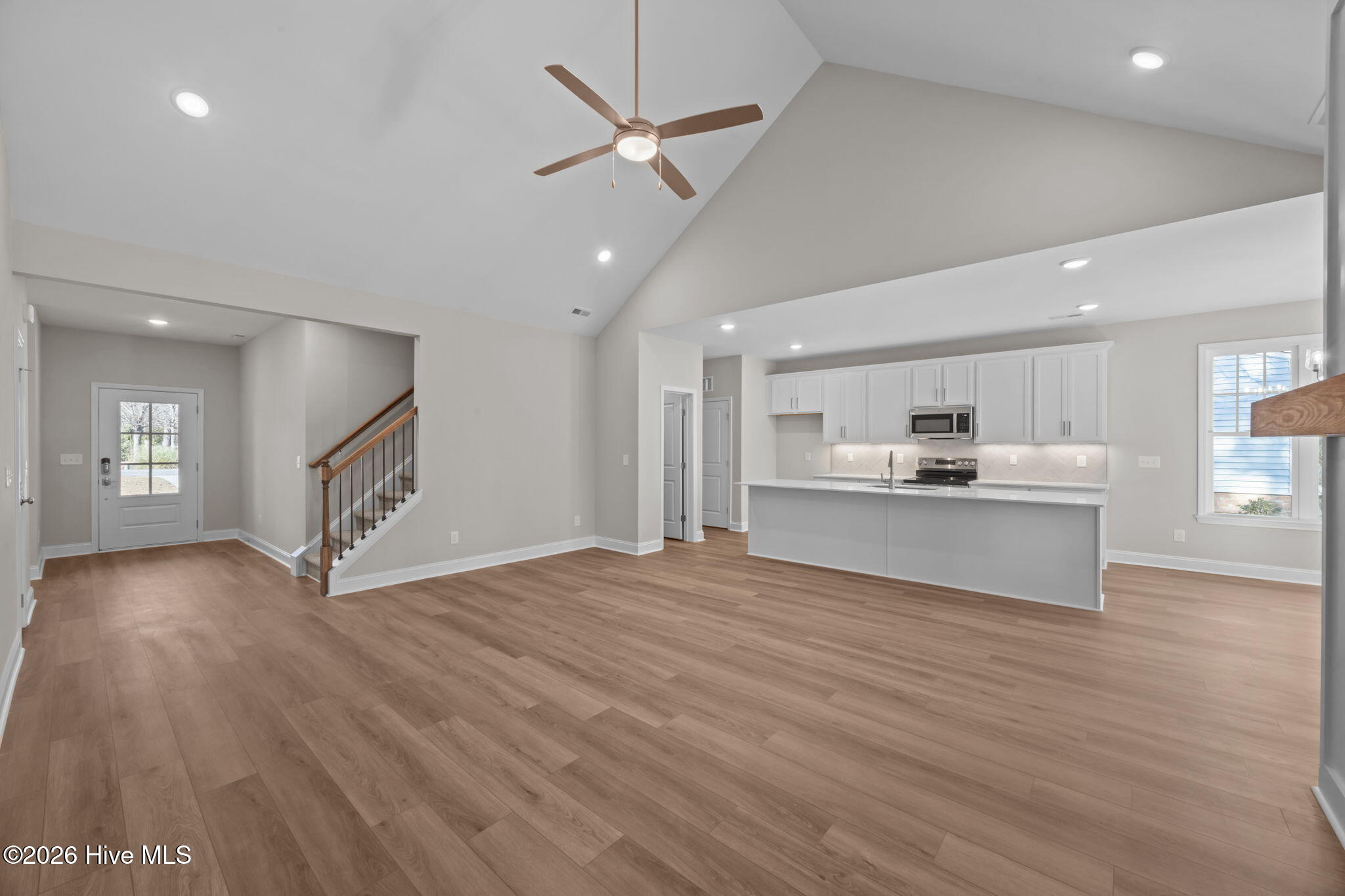 3406 Baybrooke Drive W Property Photo 4
