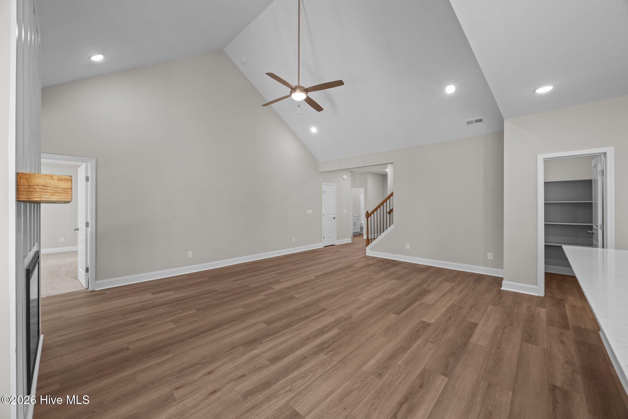 3406 Baybrooke Drive W Property Photo 5
