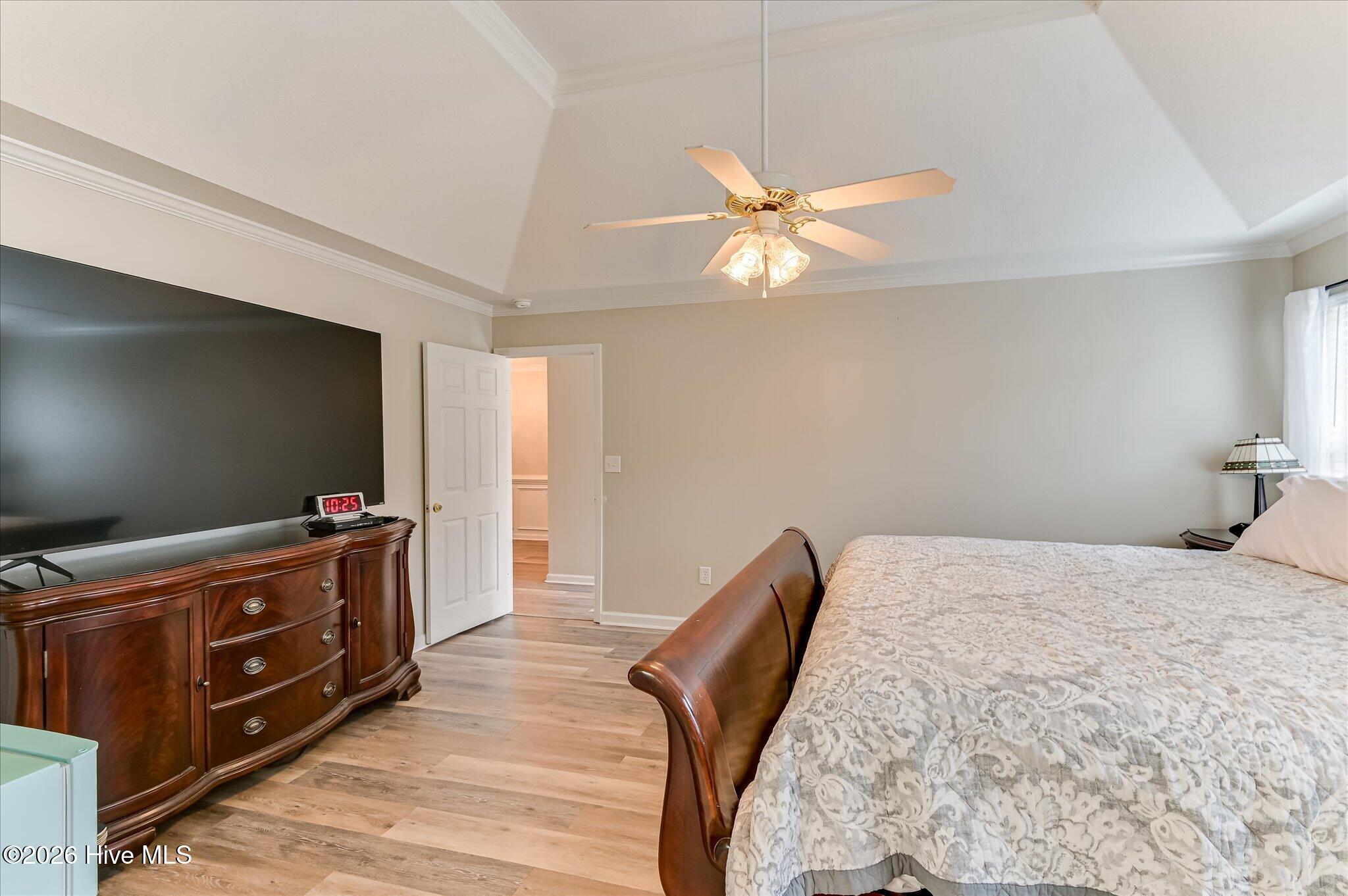 424 Snead Way Property Photo 14