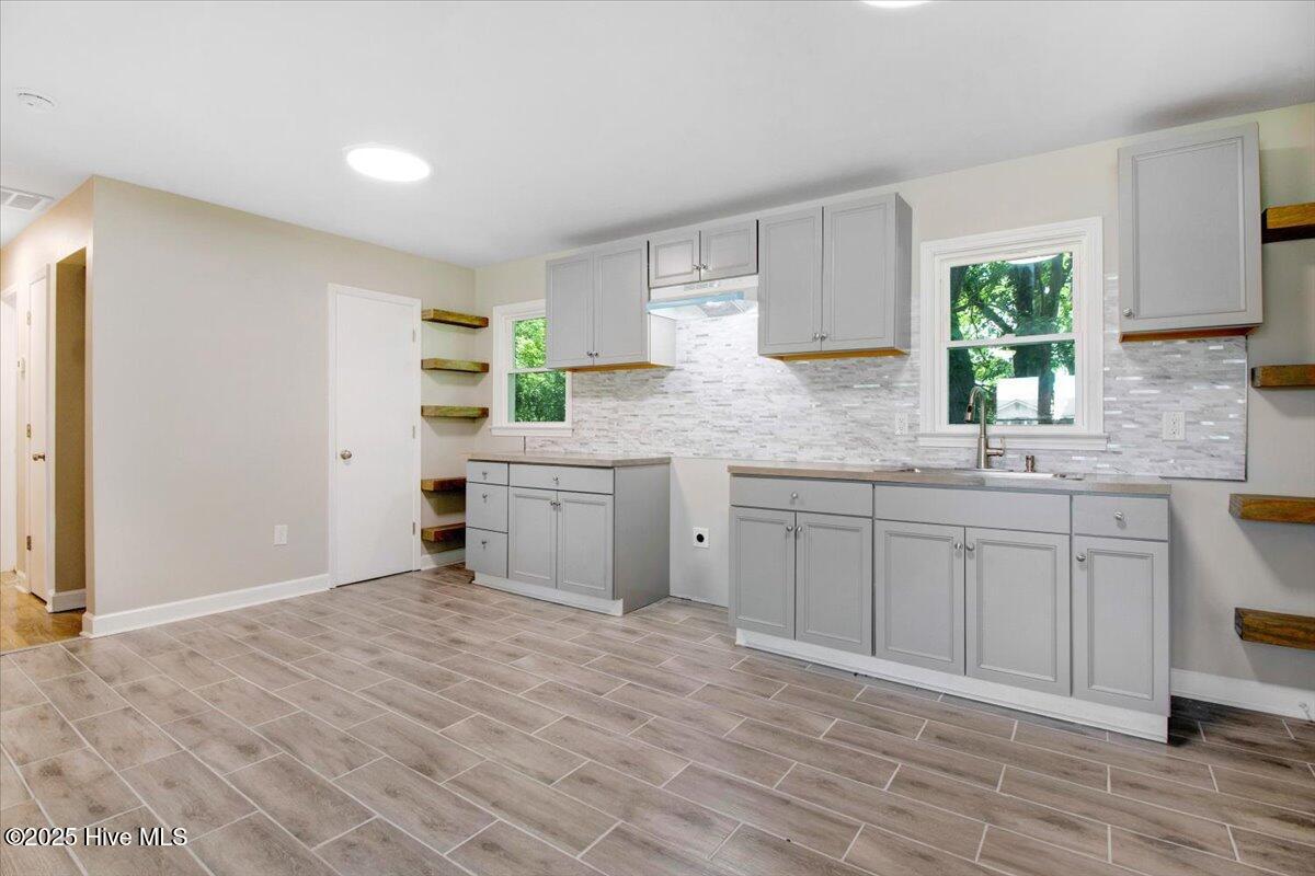 412 E 18th Street Property Photo 21