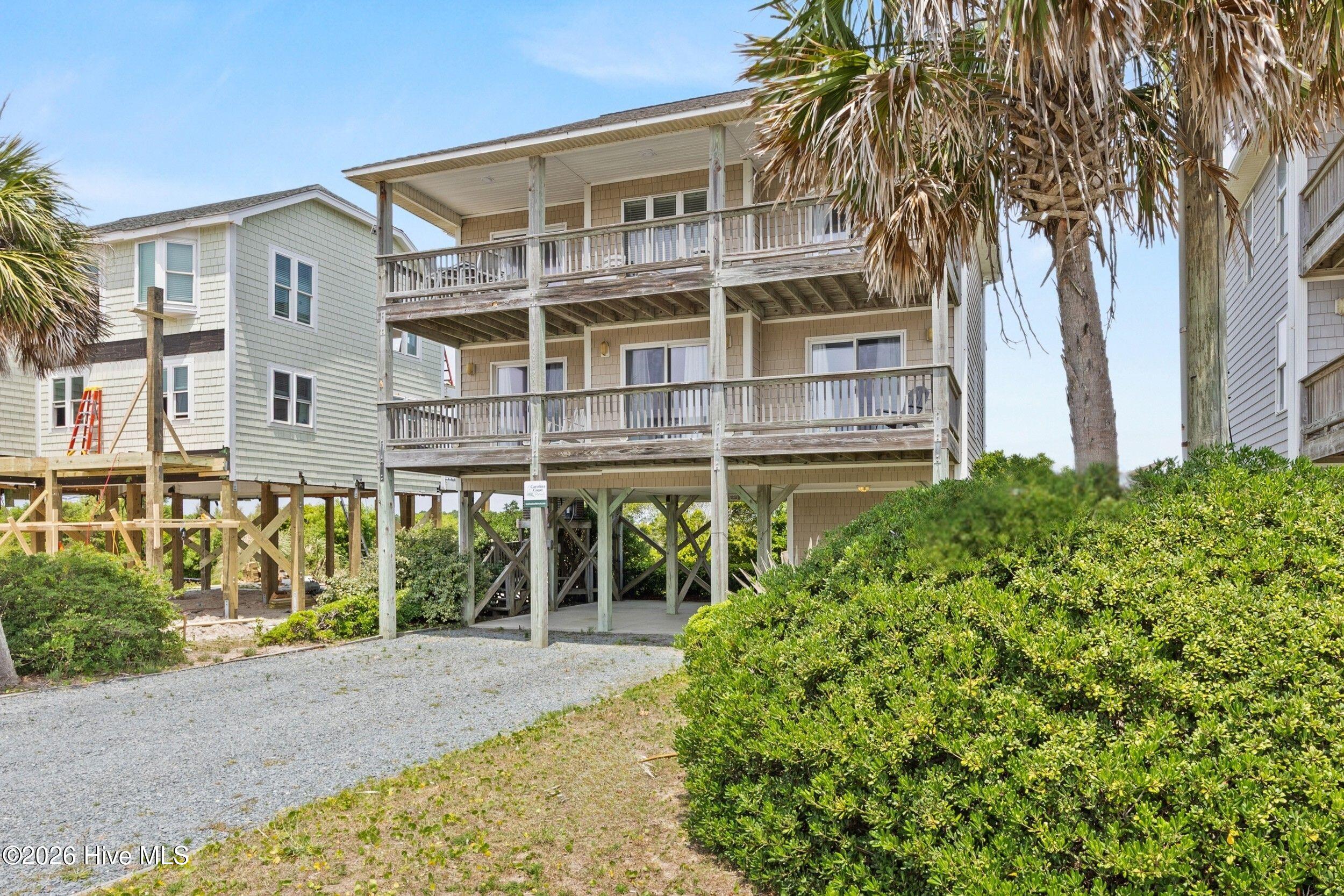 3759 Island Drive Property Photo 4