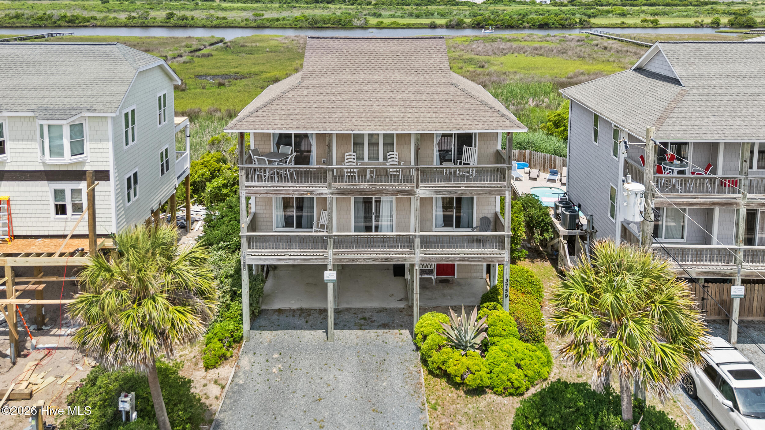 3759 Island Drive Property Photo 5