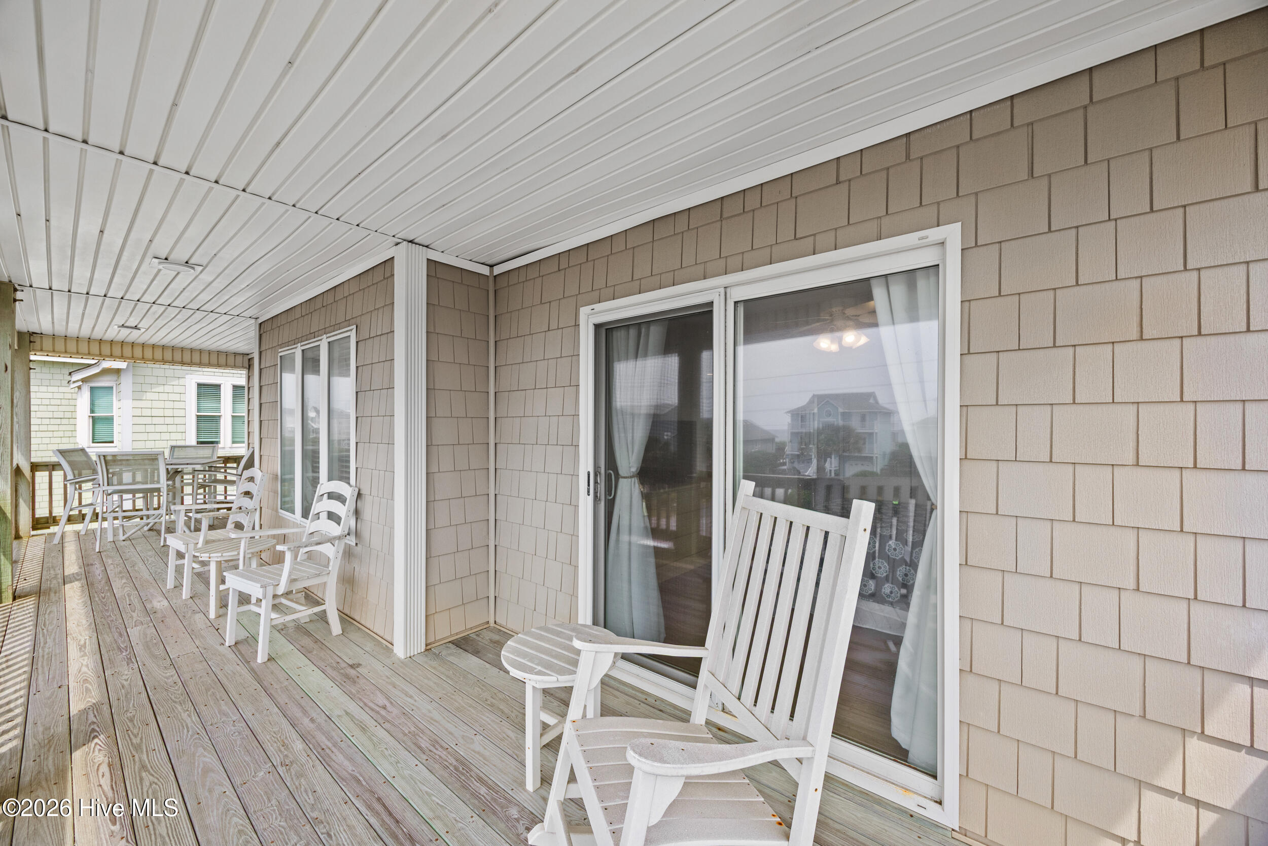 3759 Island Drive Property Photo 7