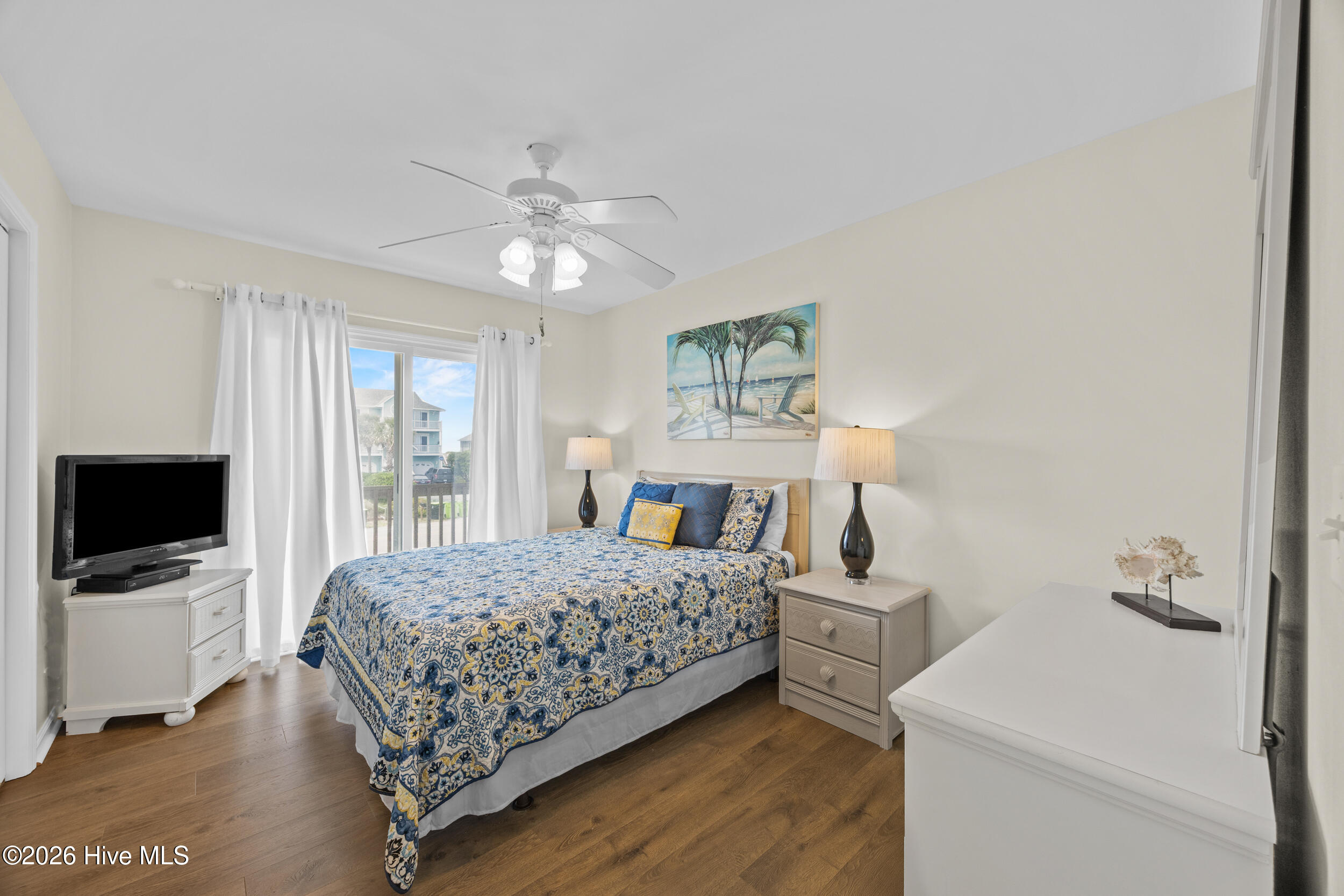 3759 Island Drive Property Photo 16