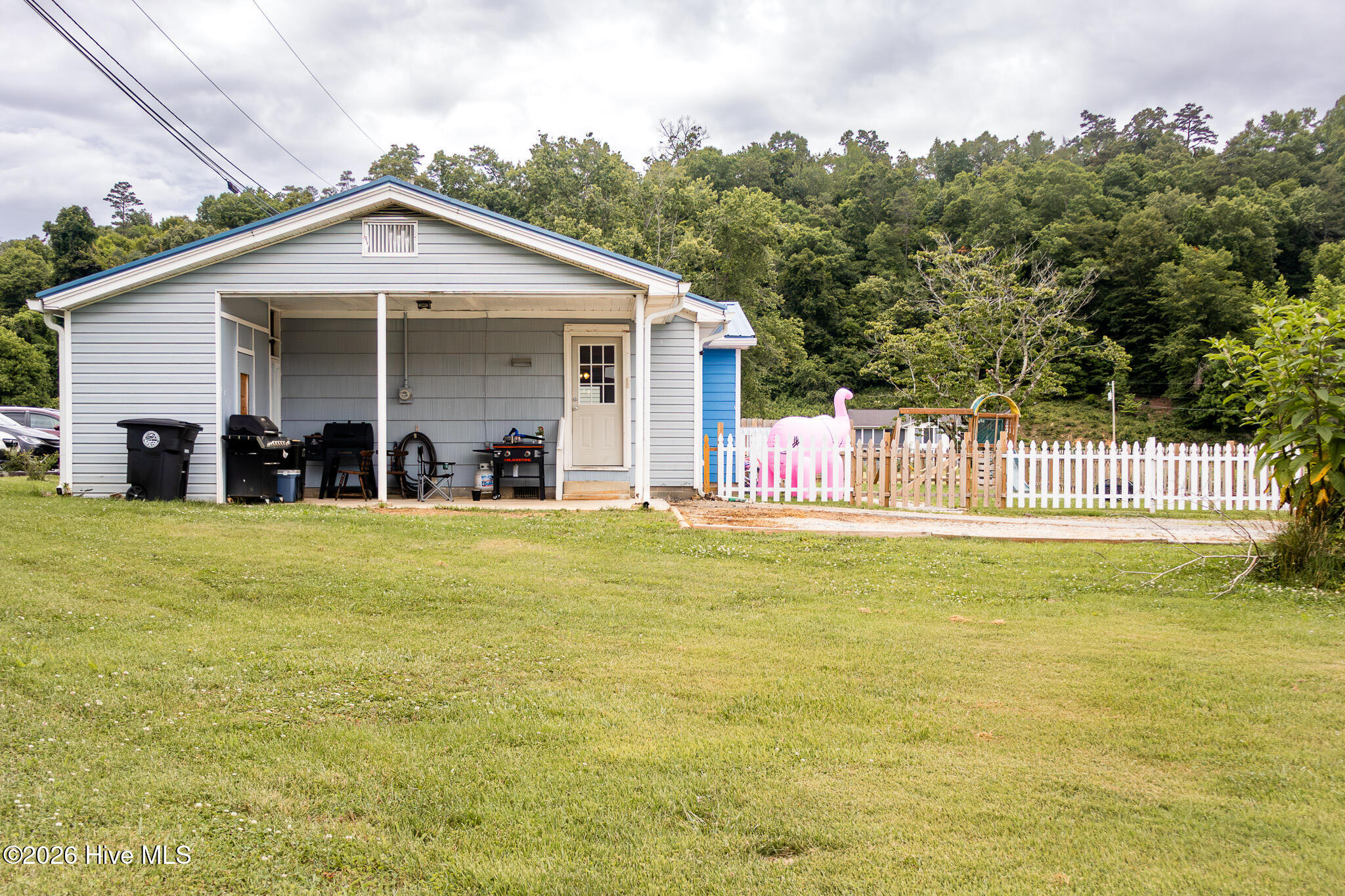 47 Hatchett Street Property Photo 2