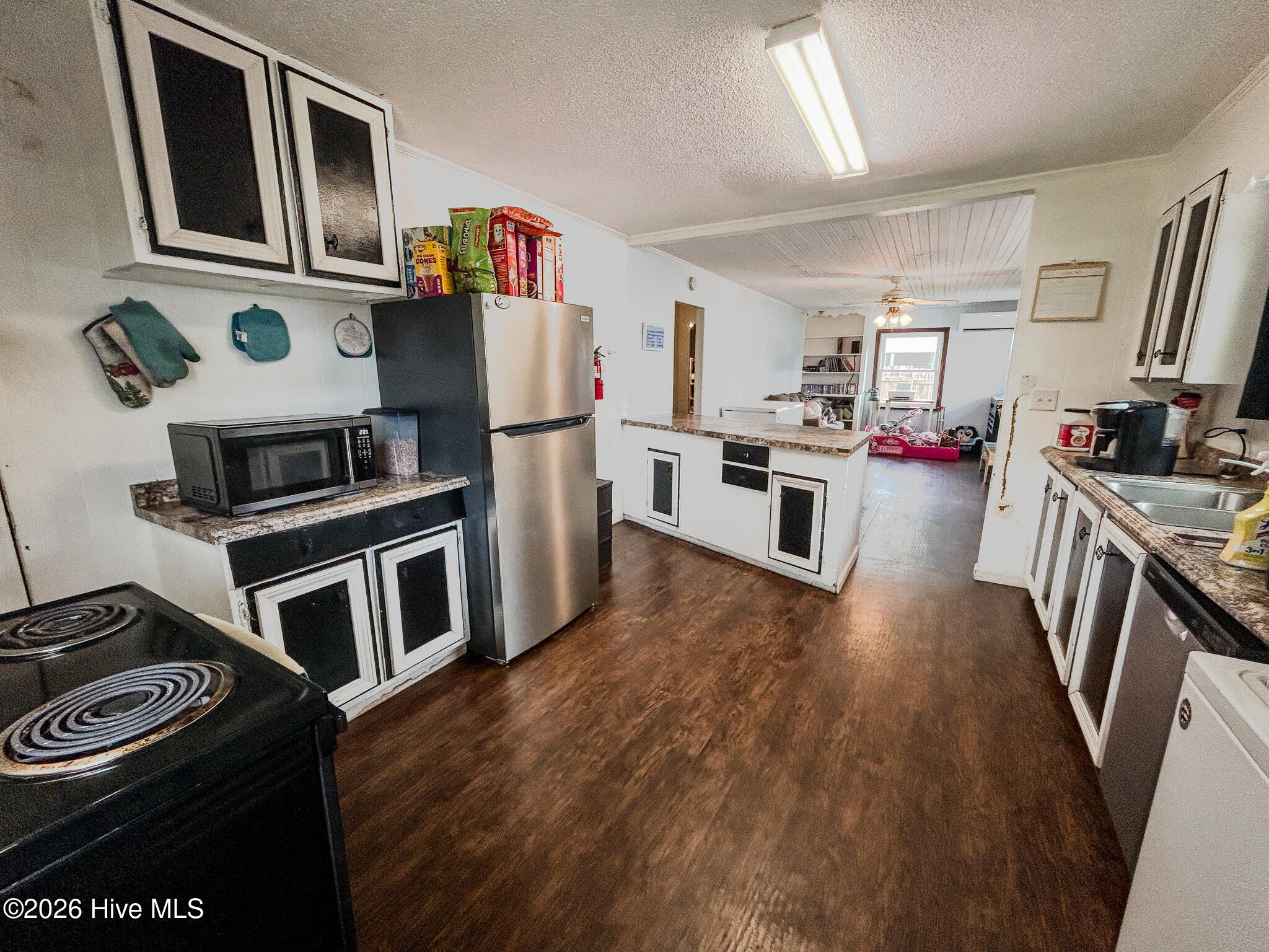 47 Hatchett Street Property Photo 3