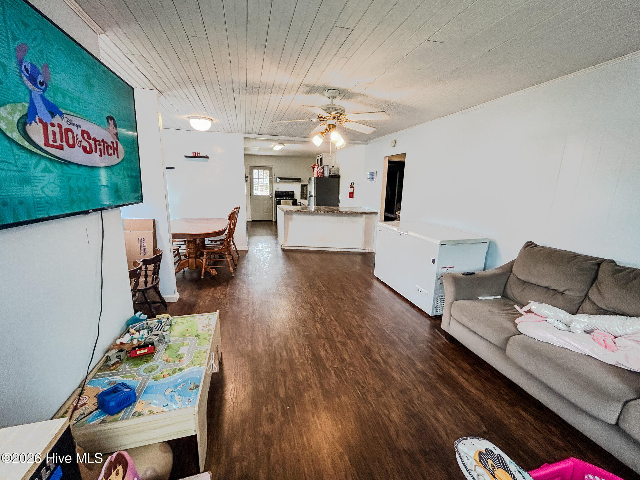47 Hatchett Street Property Photo 6