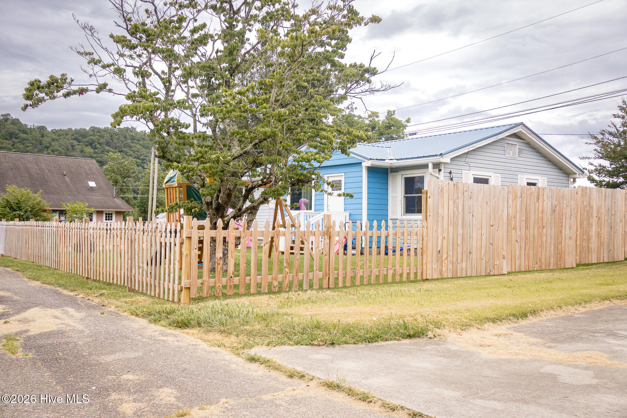 47 Hatchett Street Property Photo 23
