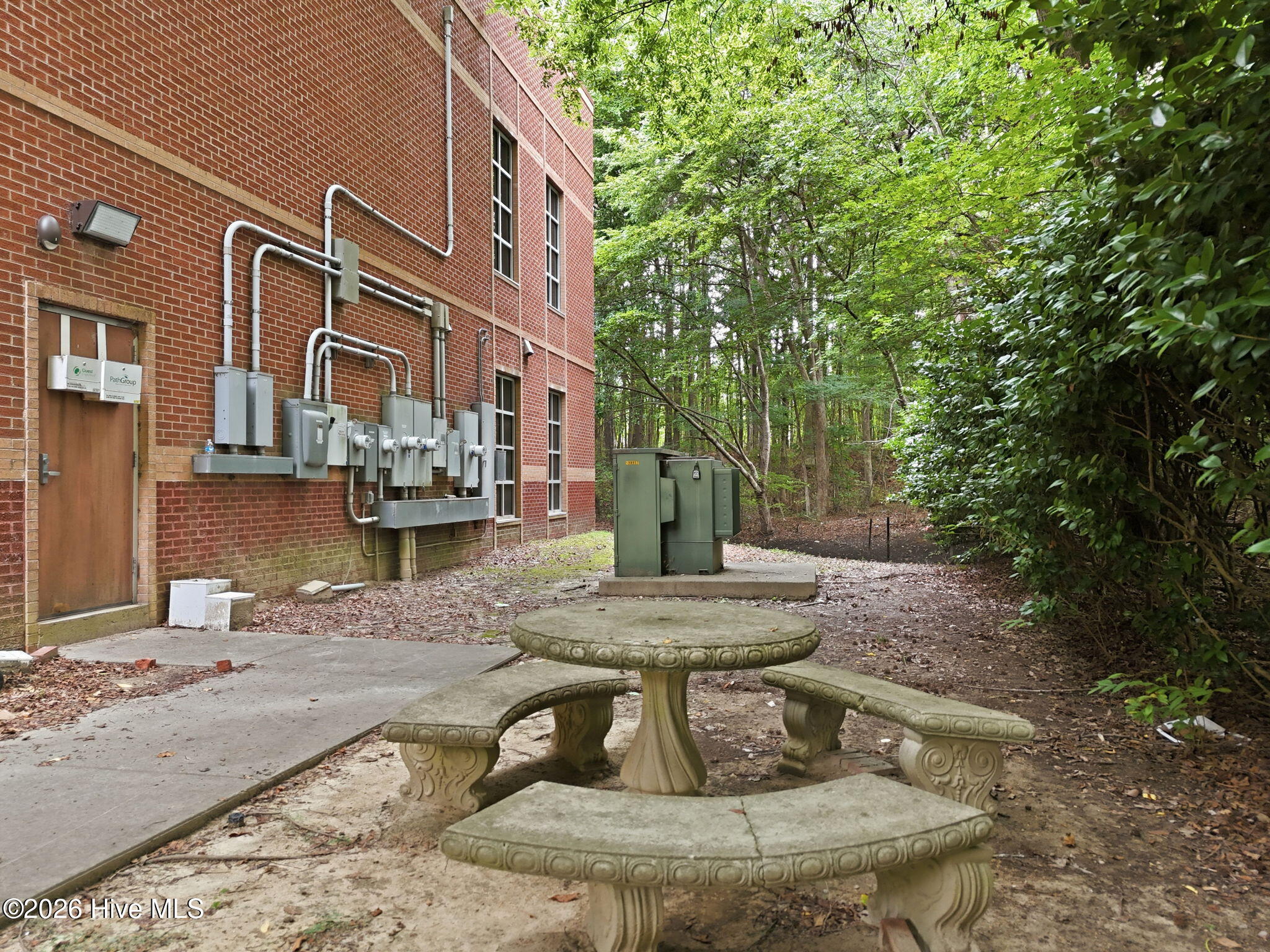 502 Mcknight Drive A Property Photo 14