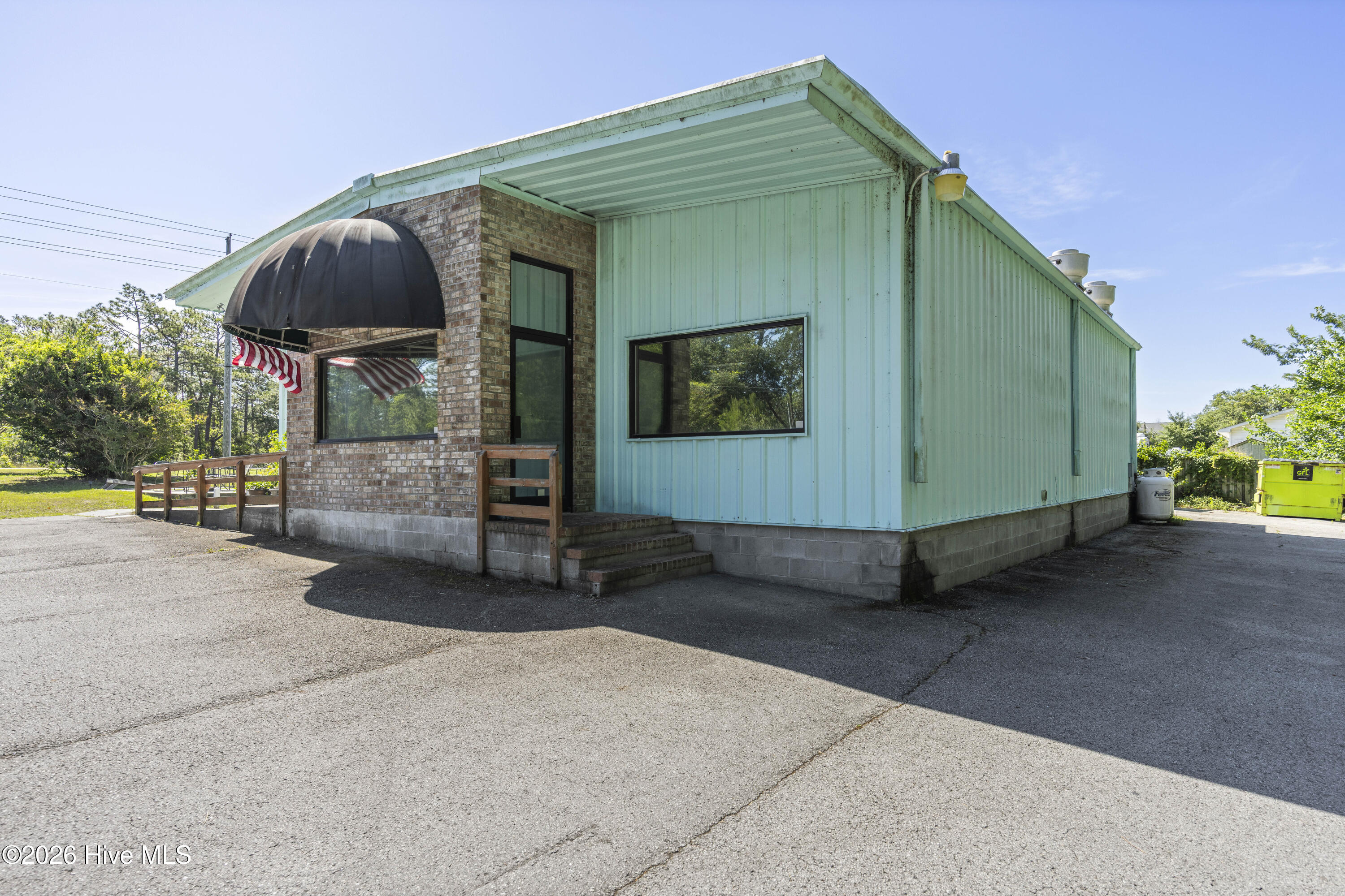 8039 River Road Se Property Photo 13