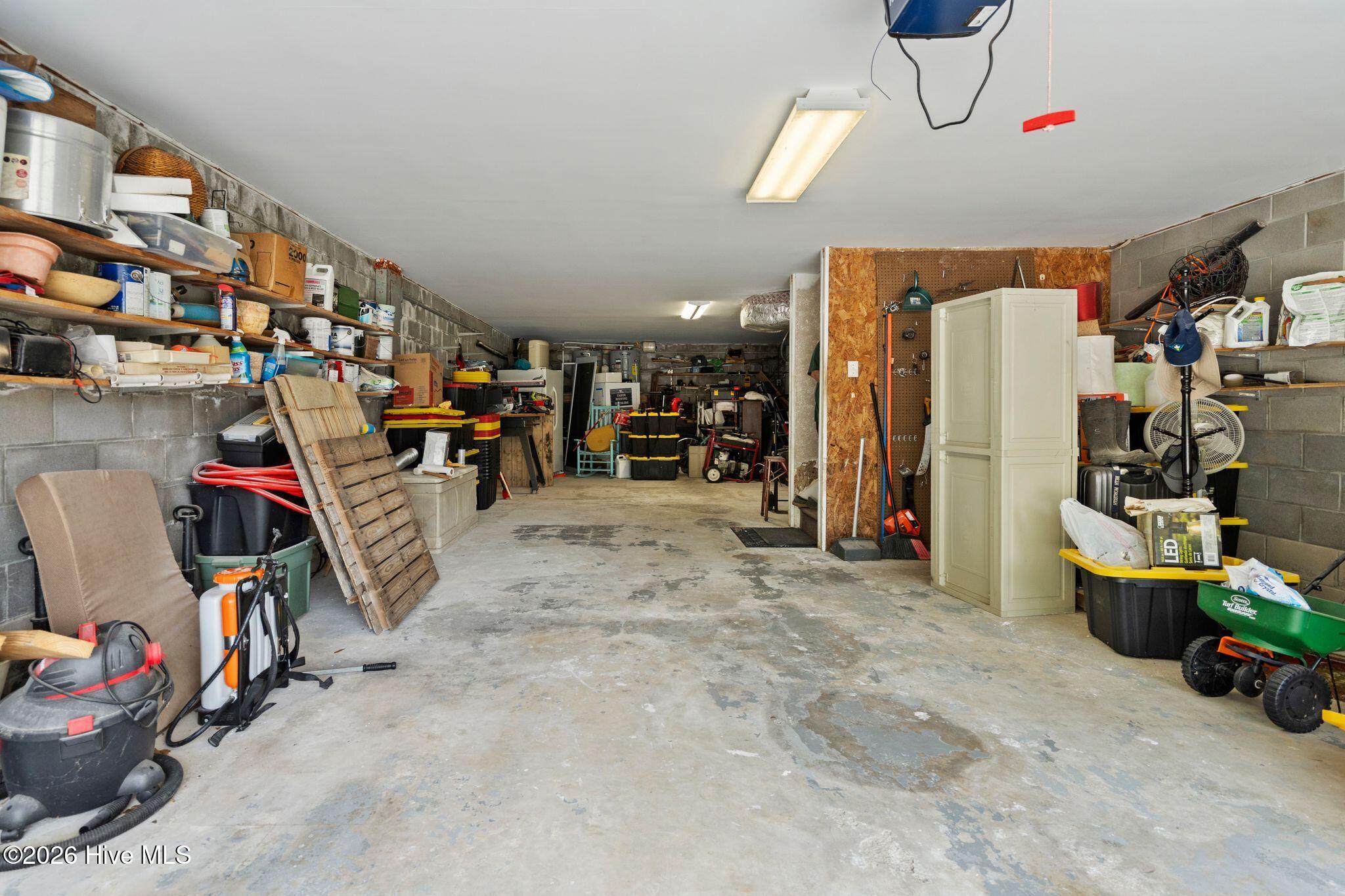 915 Chadwick Shores Drive Property Photo 57