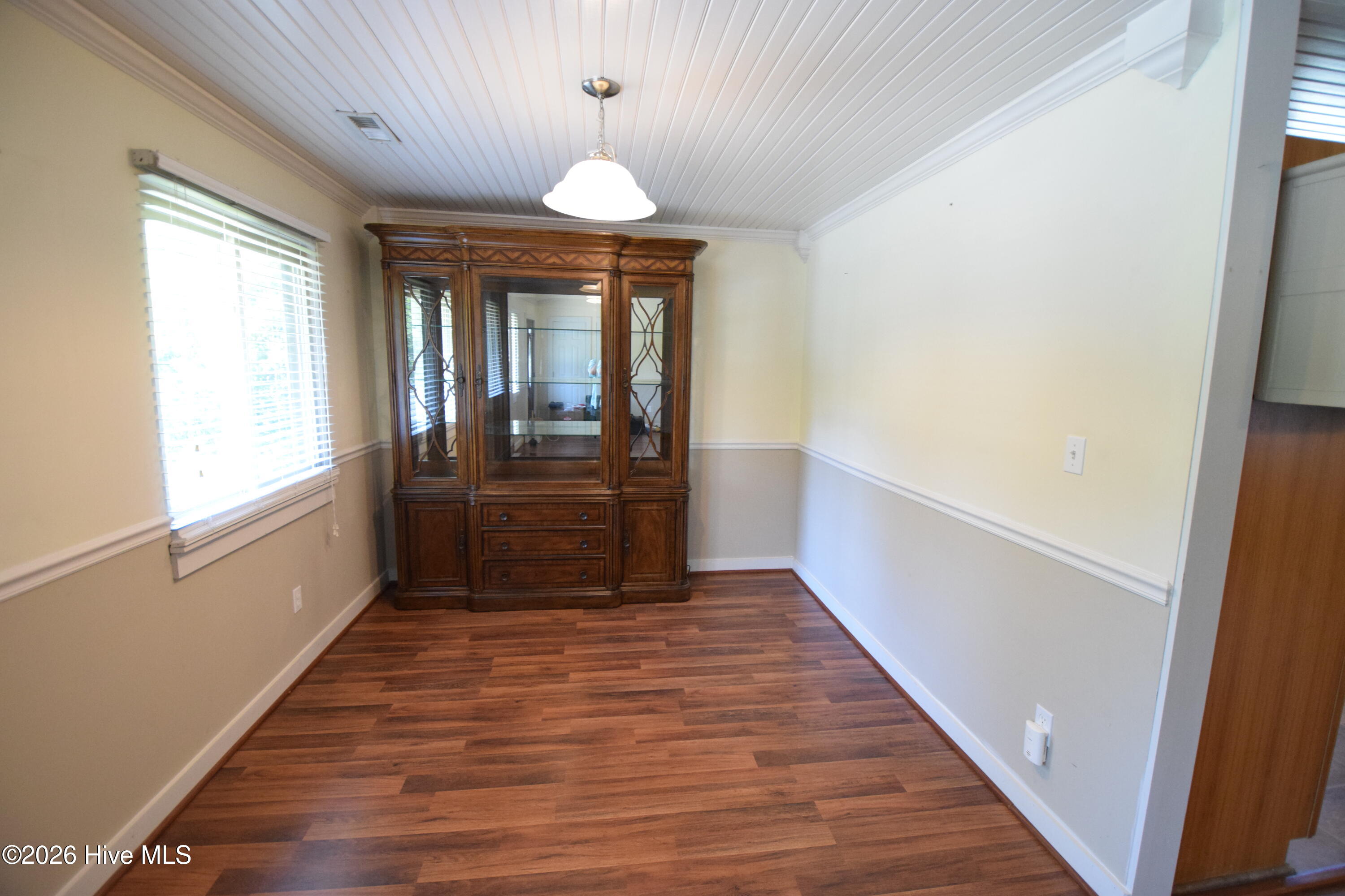 105 Captains Cove Property Photo 2