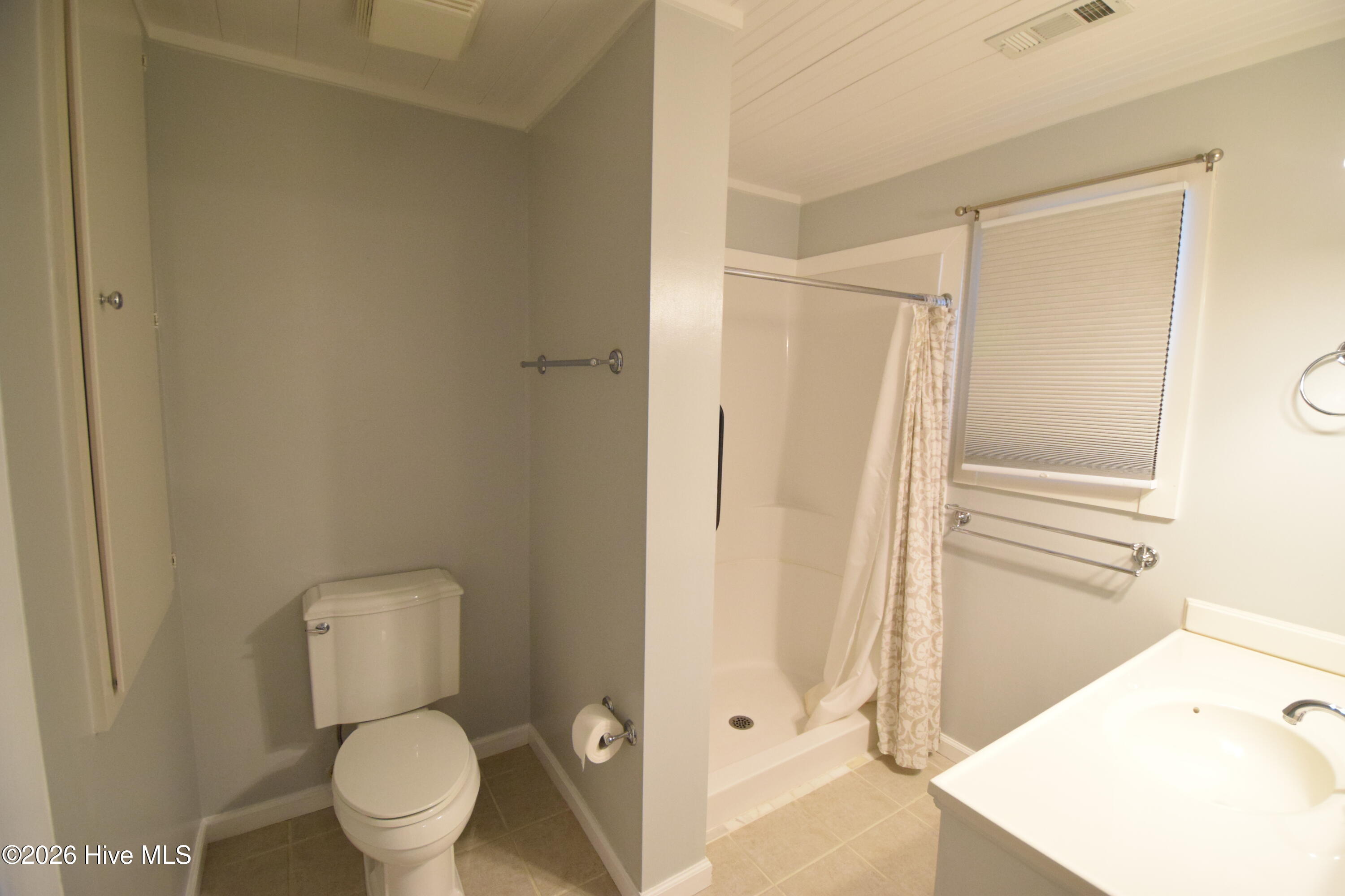 105 Captains Cove Property Photo 20