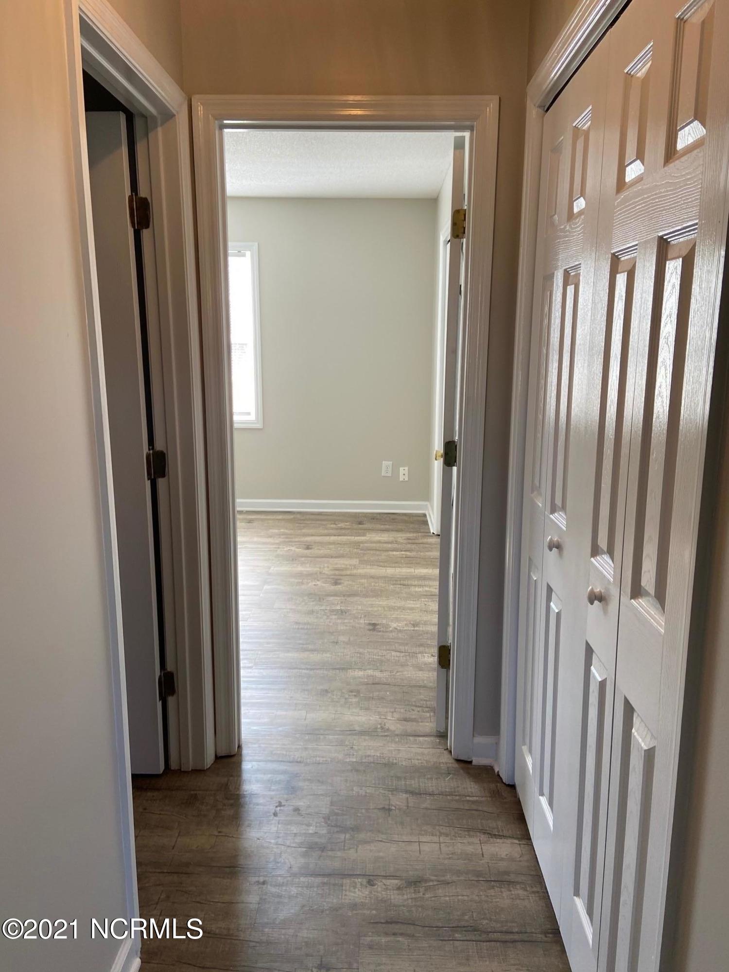 401 Sumrell Way Property Photo 16