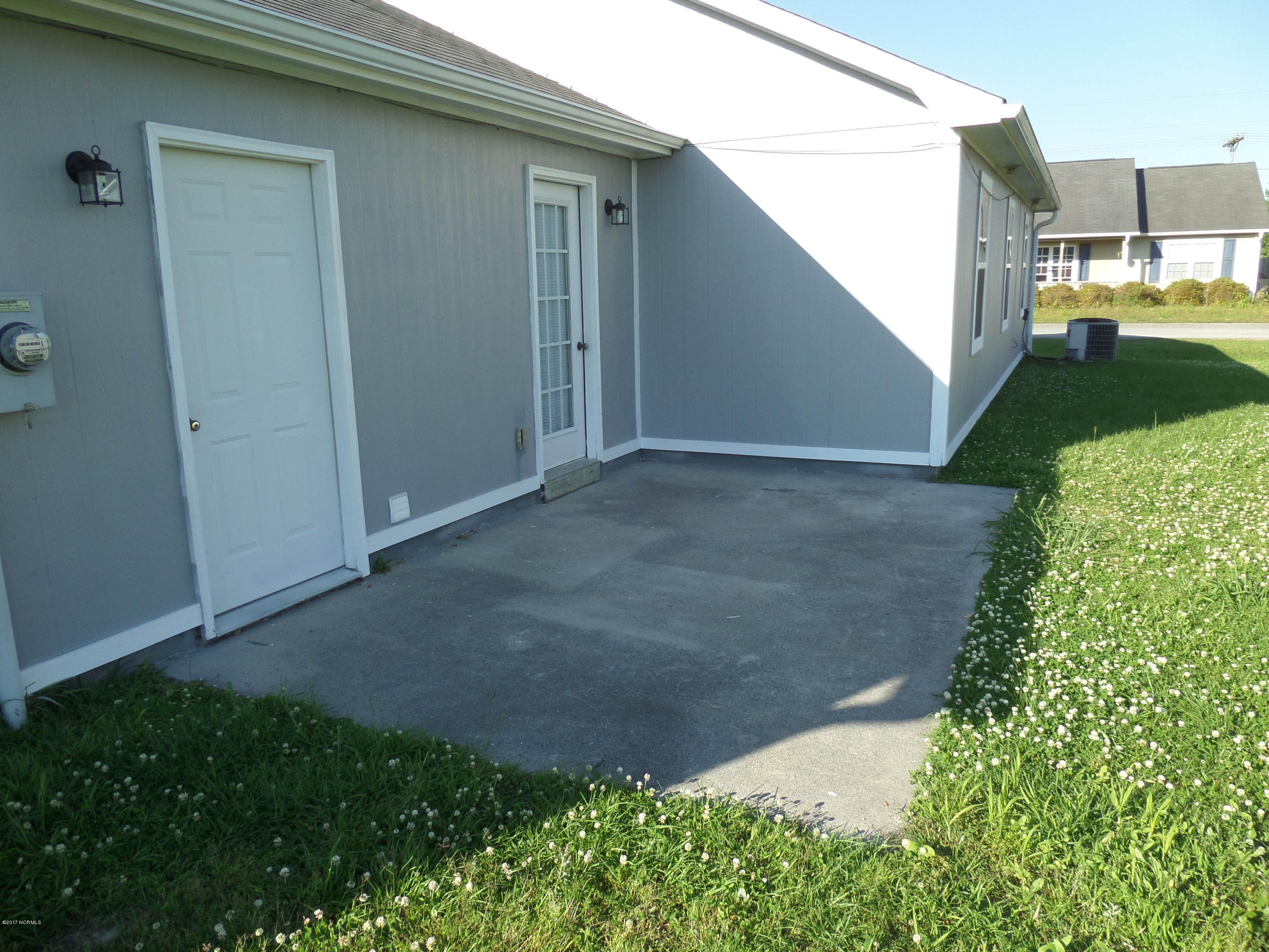 401 Sumrell Way Property Photo 22