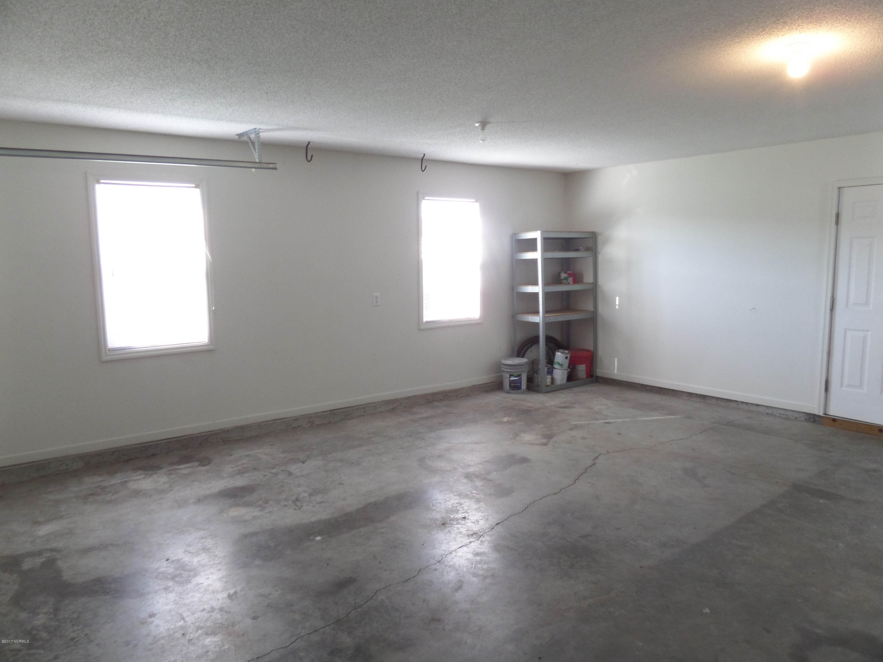 401 Sumrell Way Property Photo 24