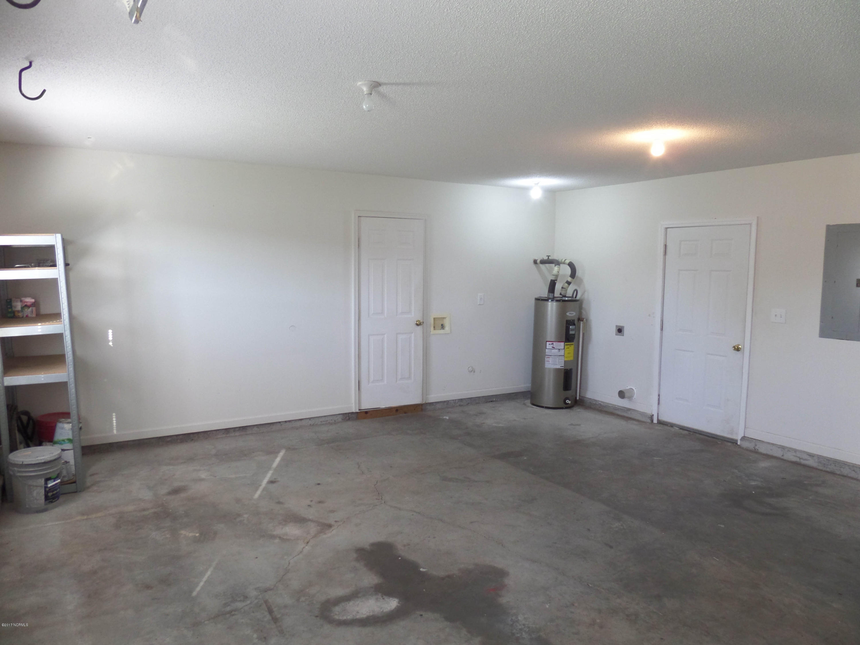 401 Sumrell Way Property Photo 25