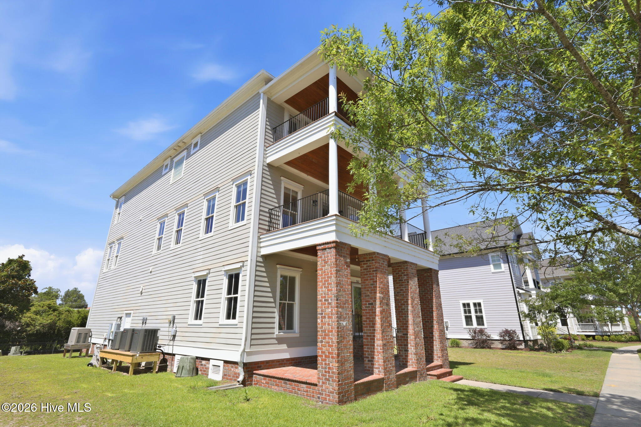 807 E Front Street Property Photo 54