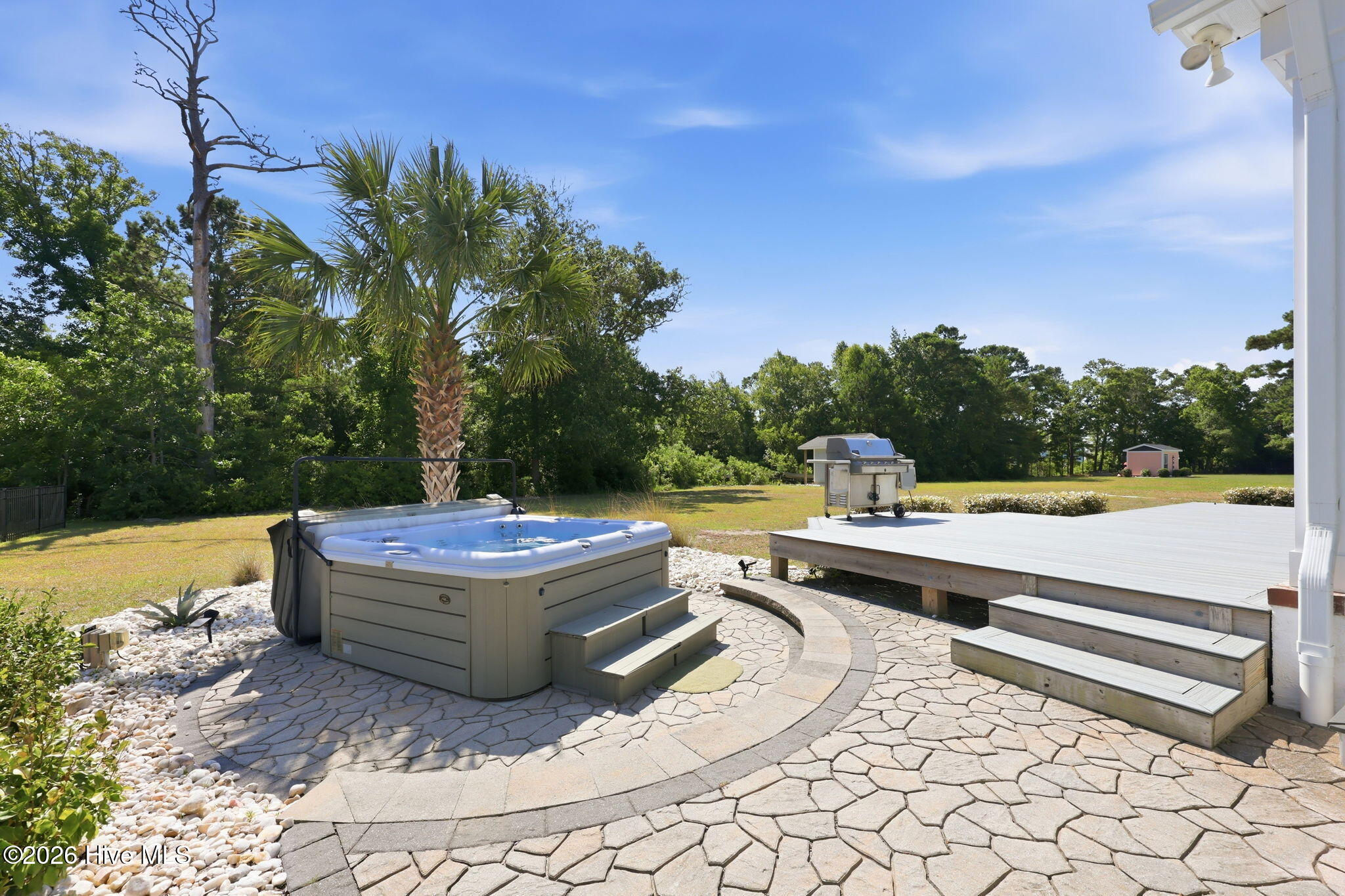 209 Bogue Carrier Court Property Photo 32