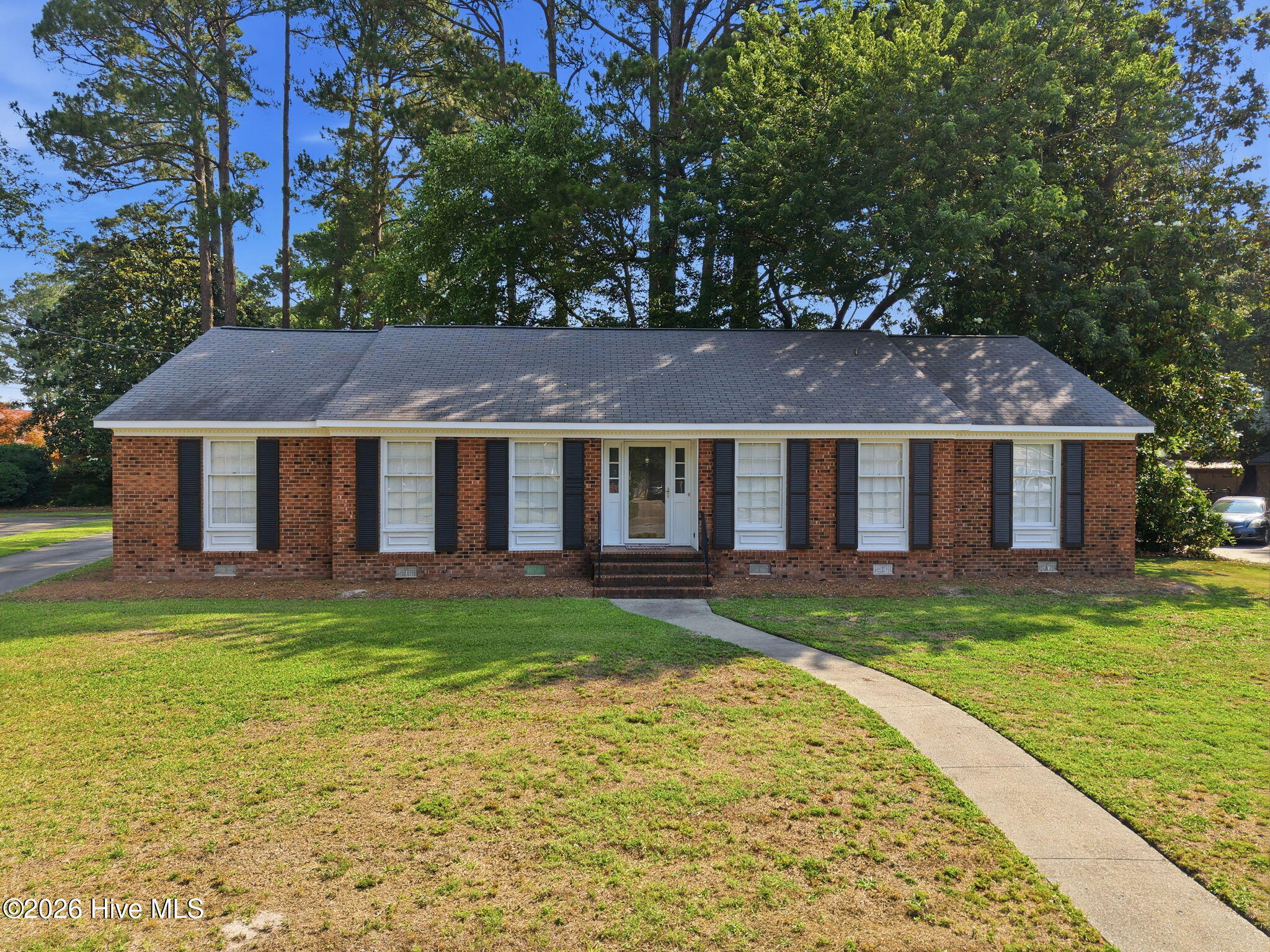 1205 W Highland Avenue Property Photo 1