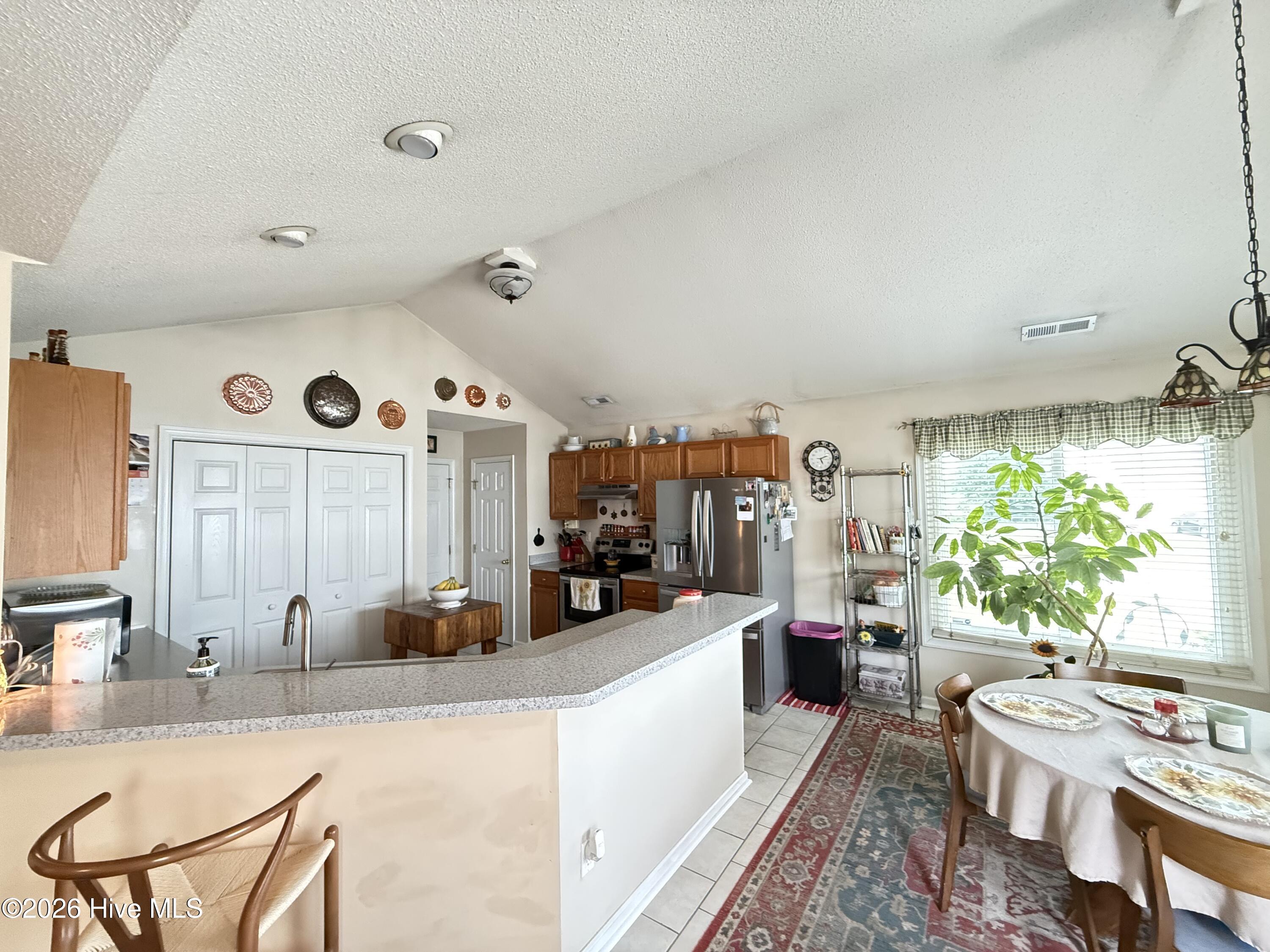 576 Ludford Road Property Photo 9