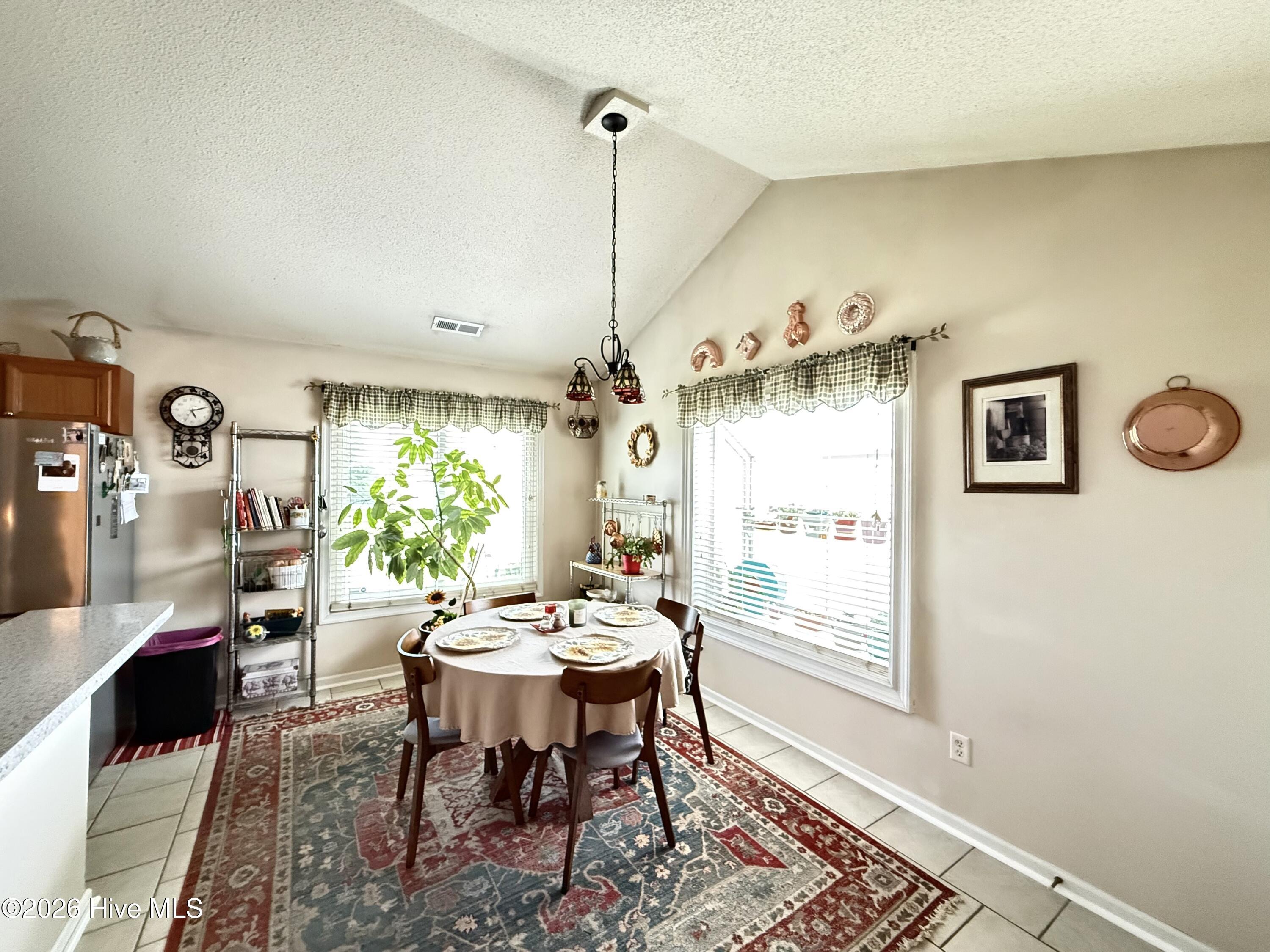 576 Ludford Road Property Photo 14
