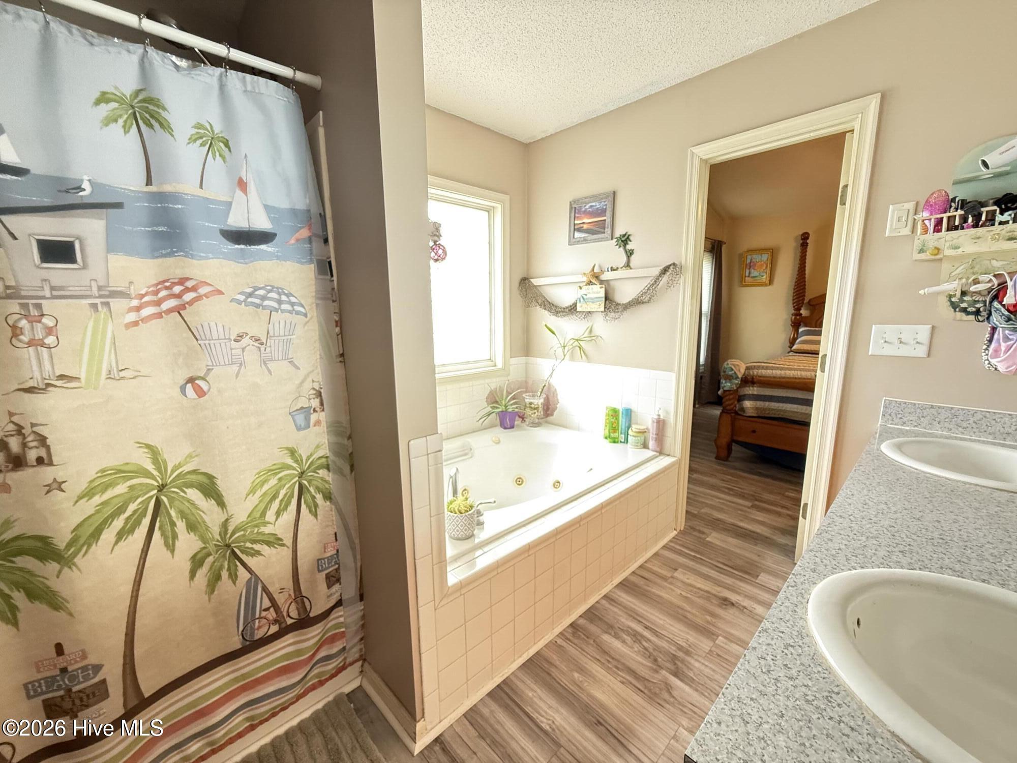 576 Ludford Road Property Photo 21