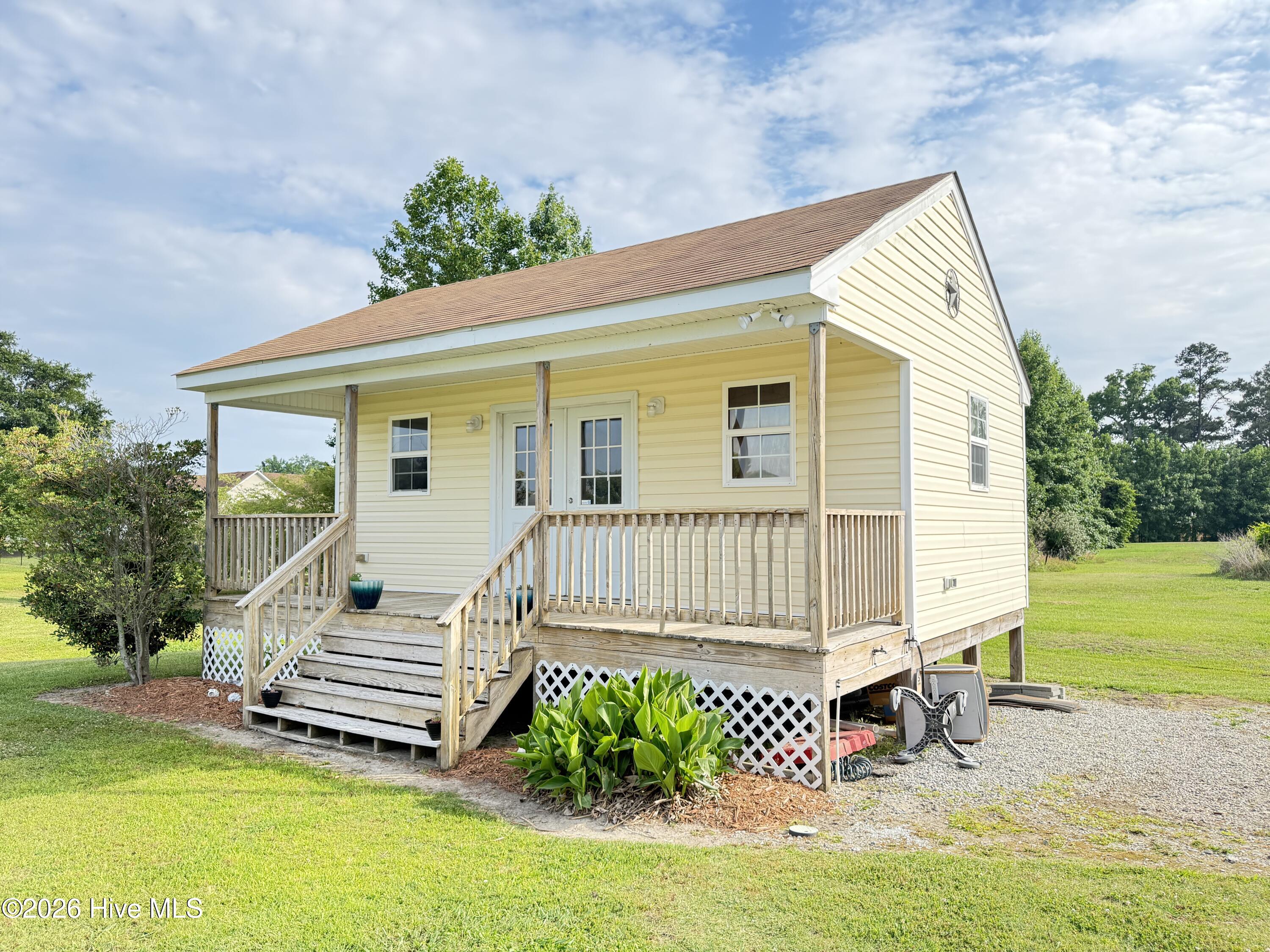 576 Ludford Road Property Photo 46