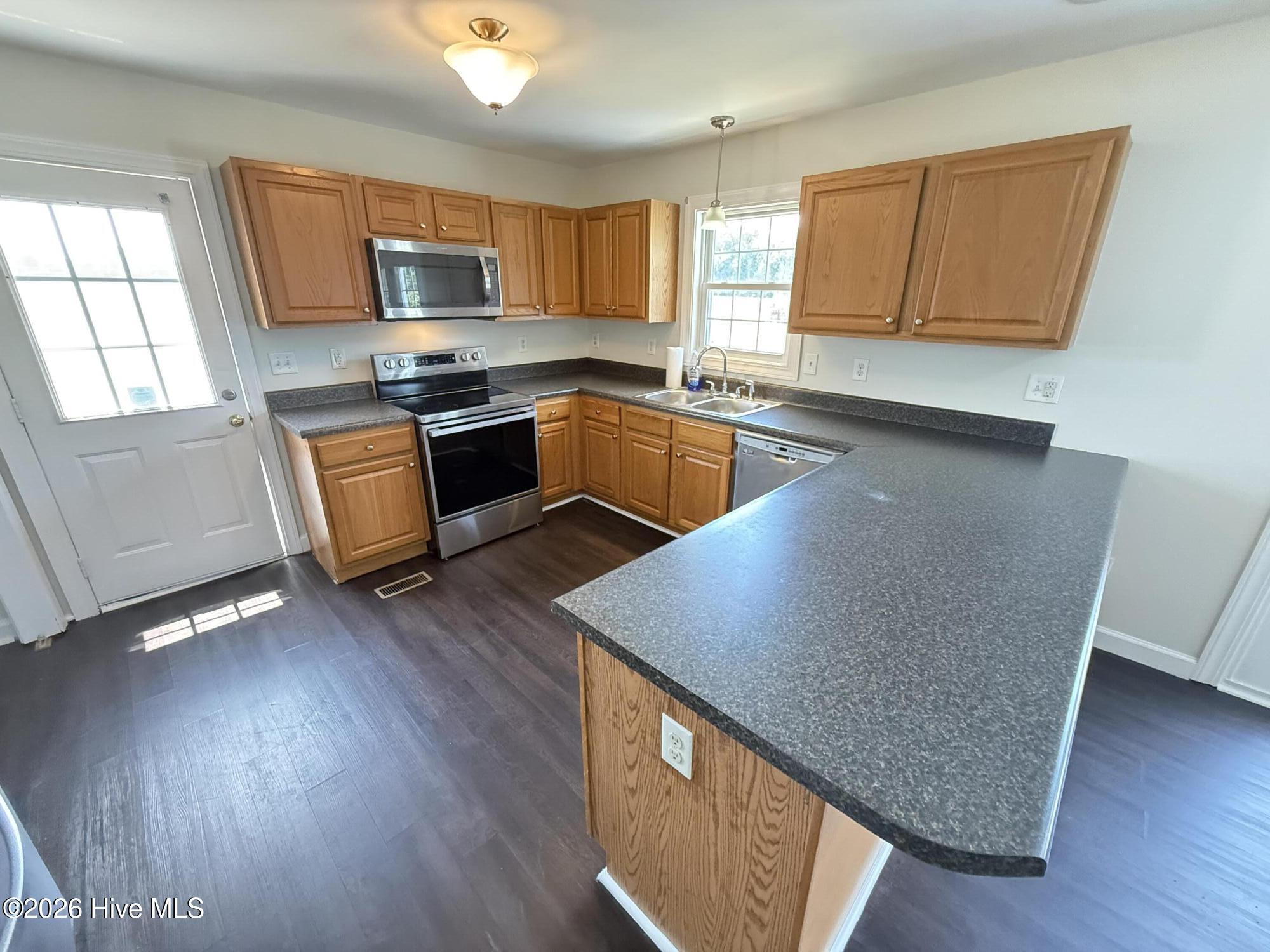 157 Alphin Lane Property Photo 6