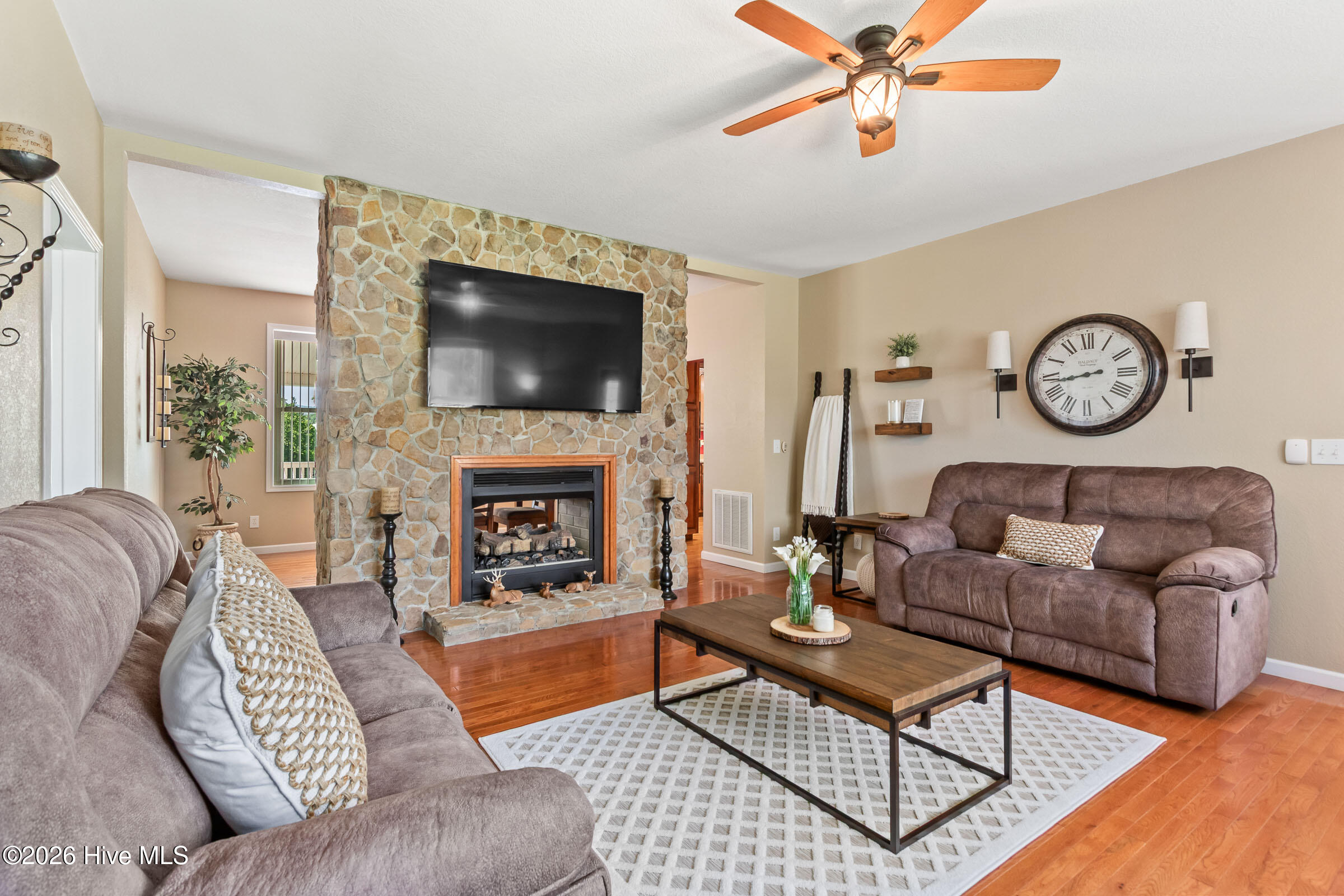 185 Lunsford Road Property Photo 12