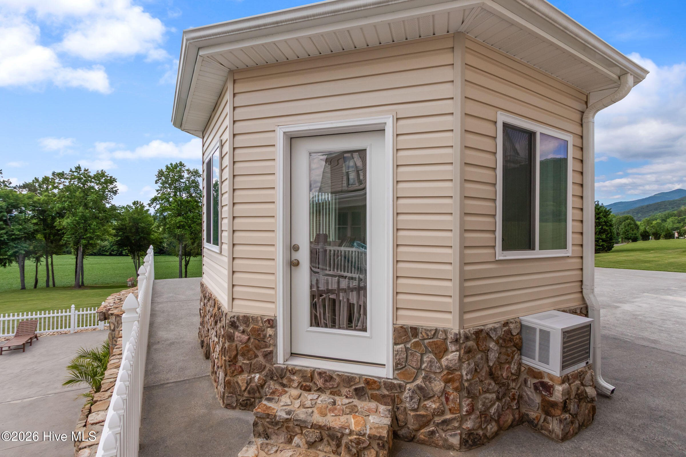 185 Lunsford Road Property Photo 113