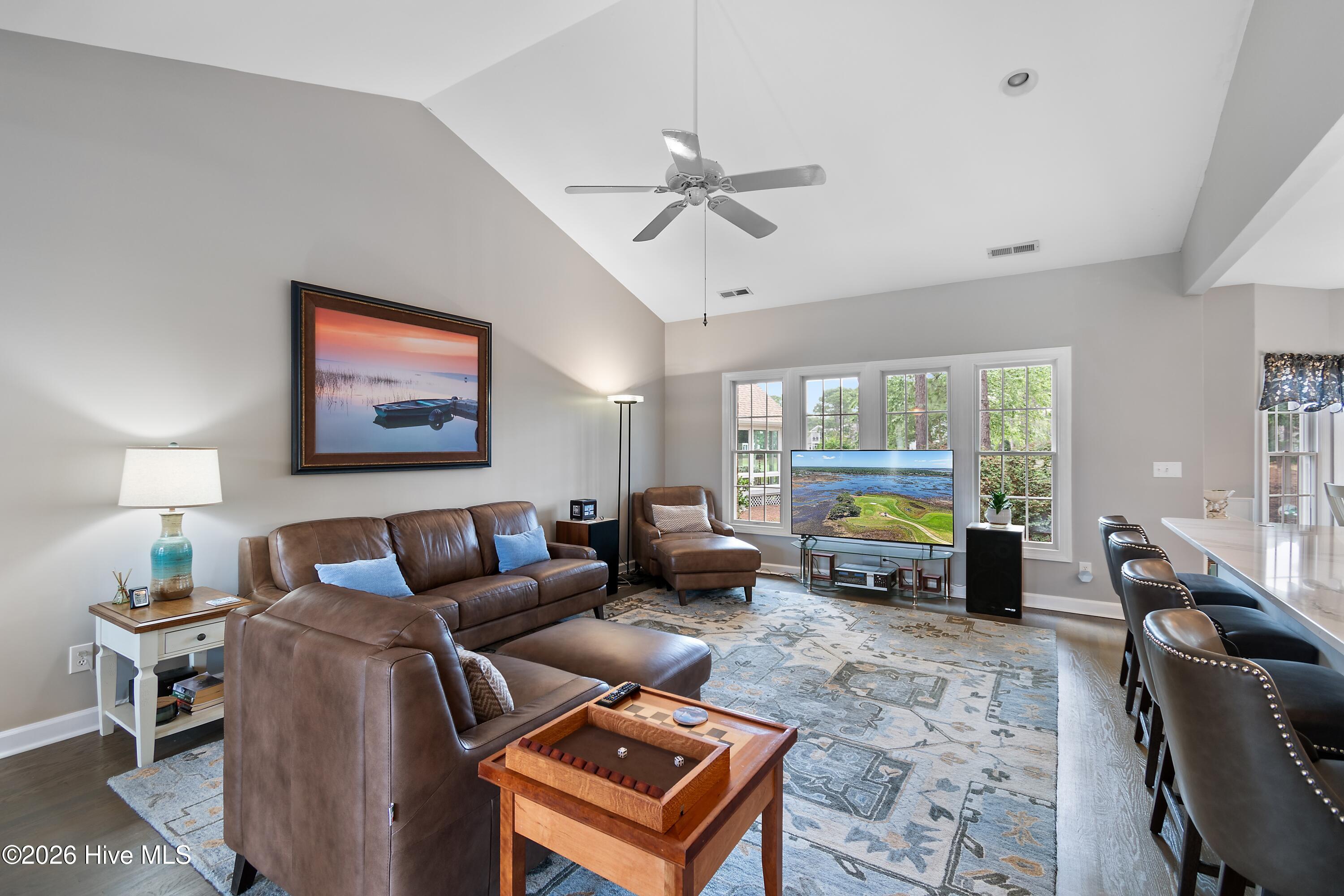 4387 Gauntlet Drive Se Property Photo 12