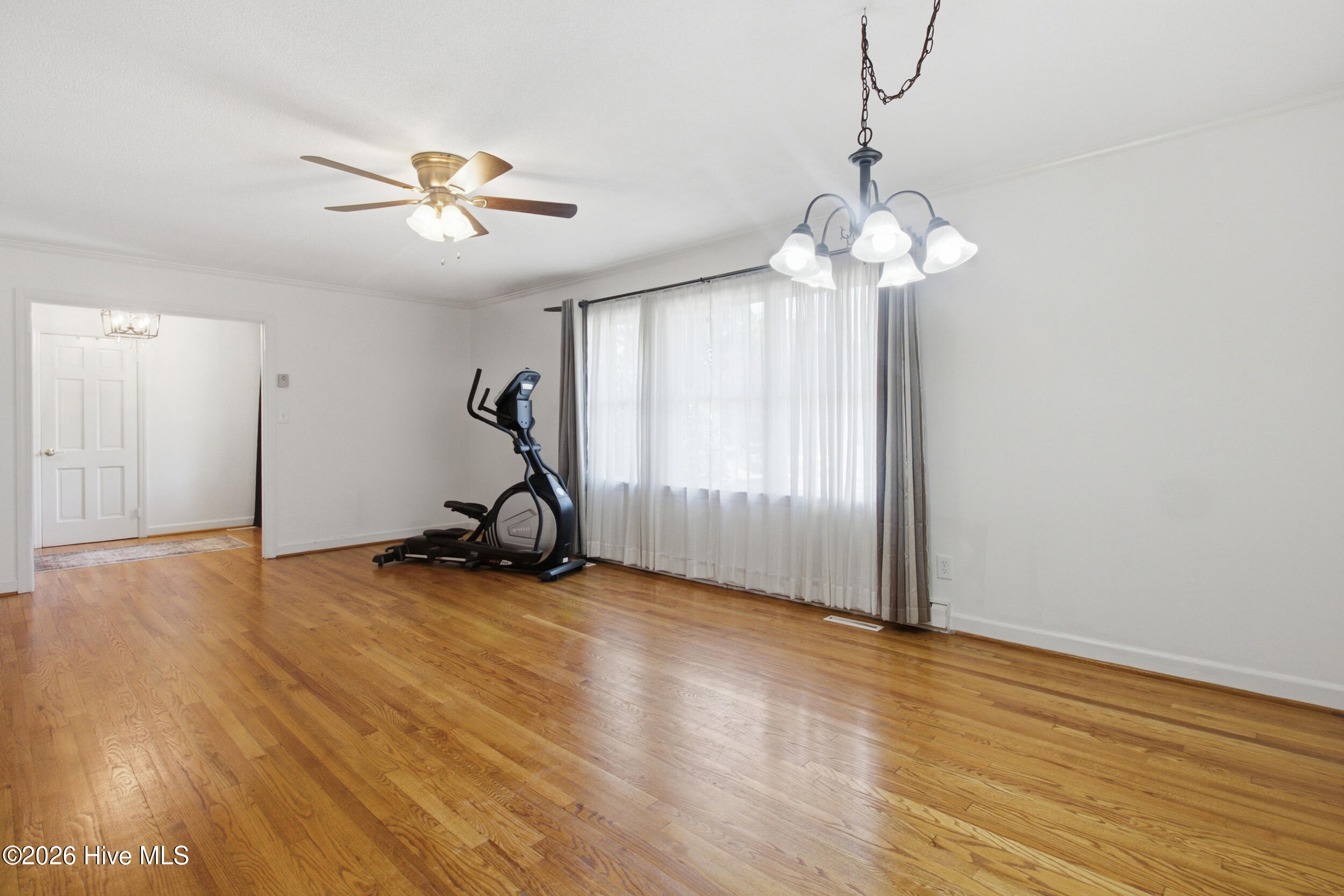 6364 Niblick Road Property Photo 10