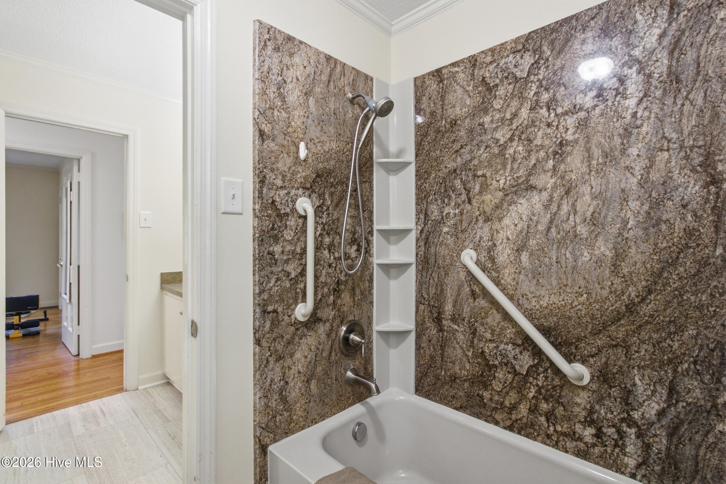 6364 Niblick Road Property Photo 34